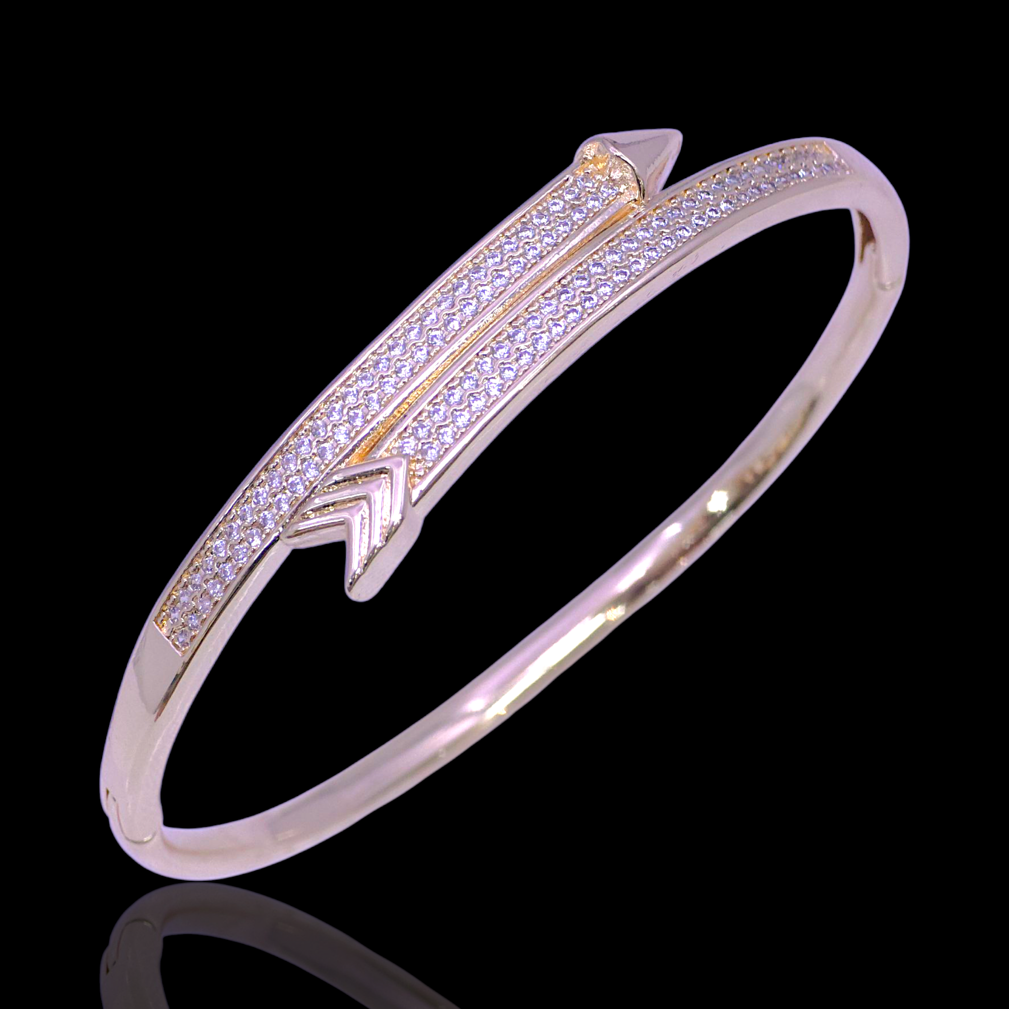 Gold Filled Oro Laminado Nordic Breeze Zirconia Bangle