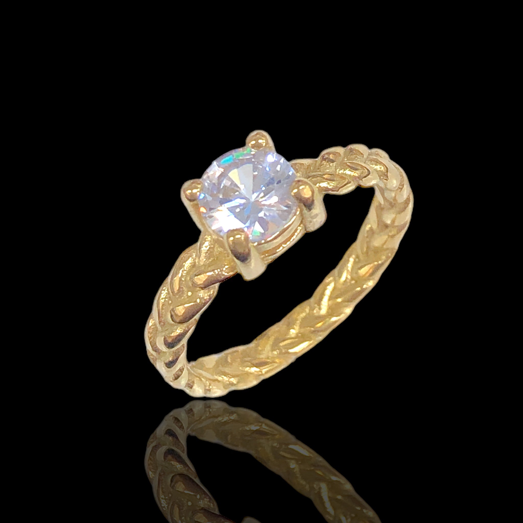 Oro Laminado 316L Stainless Steel Round Brilliant Sparkle Ring