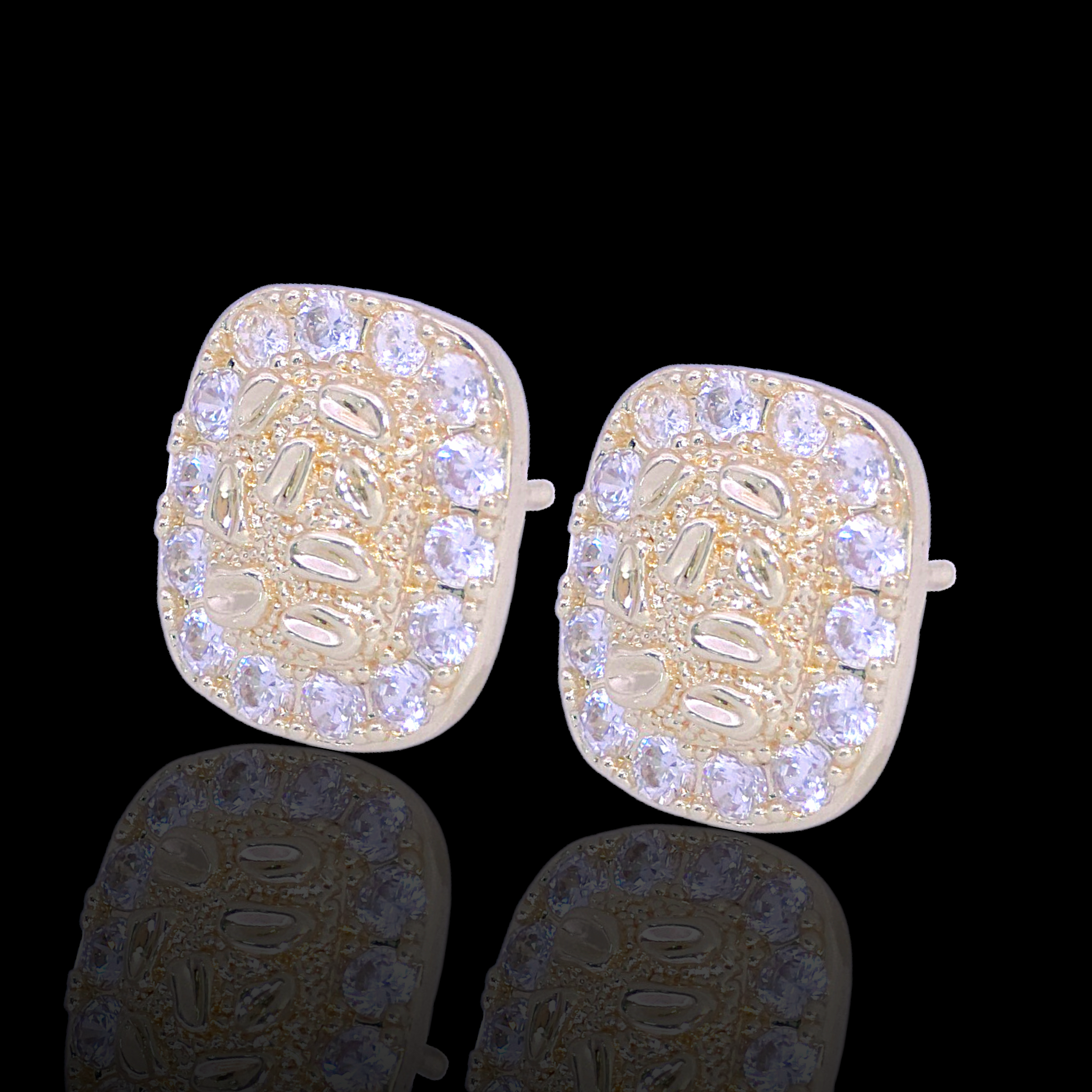 Oro Laminado Gold Filled Block Nugget Zirconia Stud Earrings