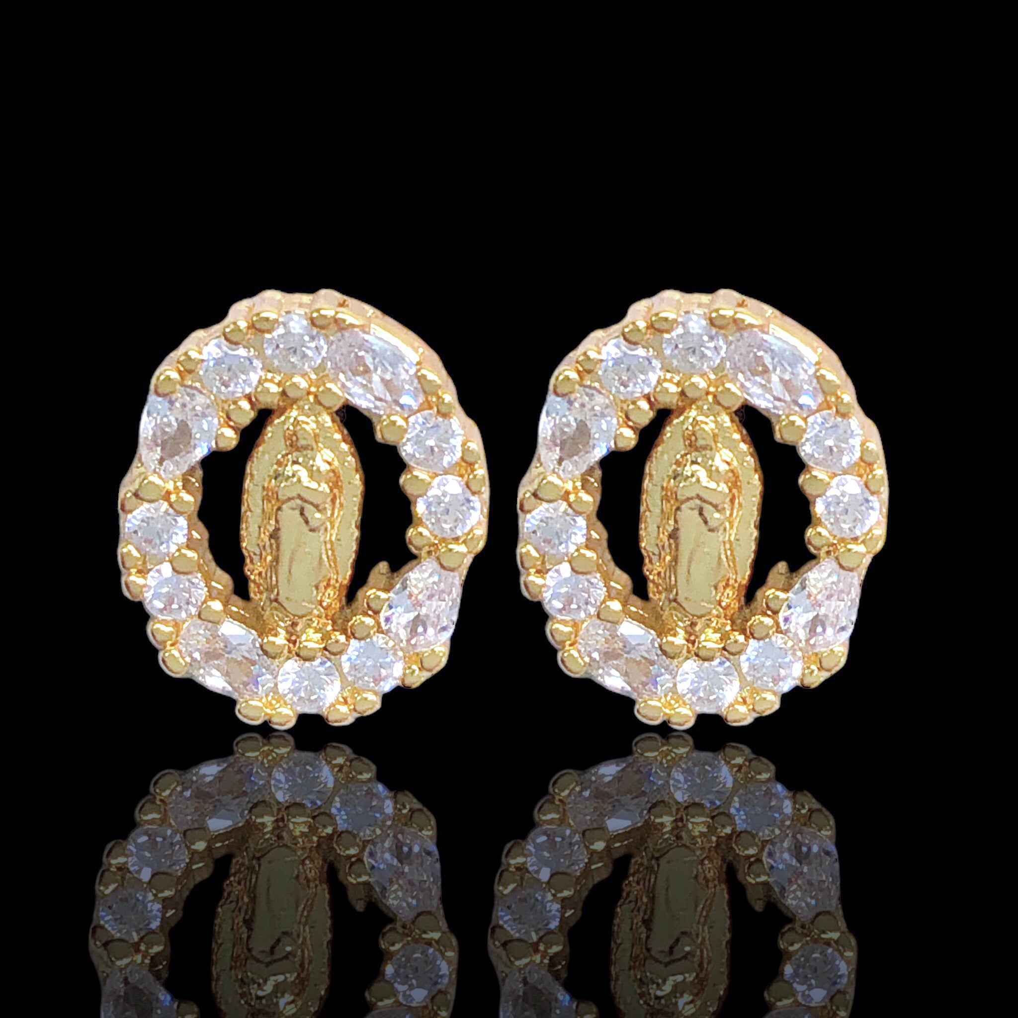 Oro Laminado Gold Filled Brilliant Gem Guadalupe Stud Earrings