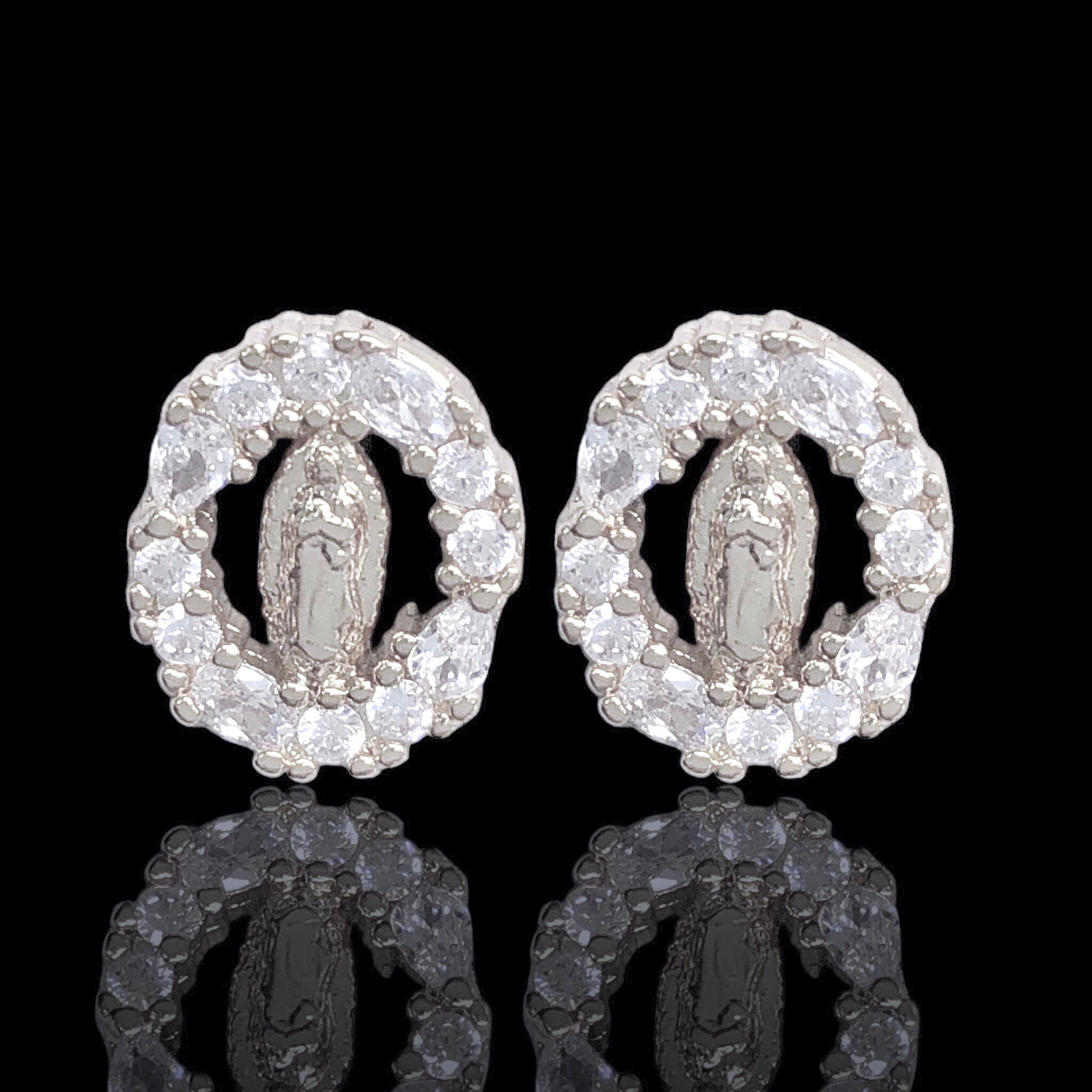 Oro Laminado Gold Filled Brilliant Gem Guadalupe Stud Earrings