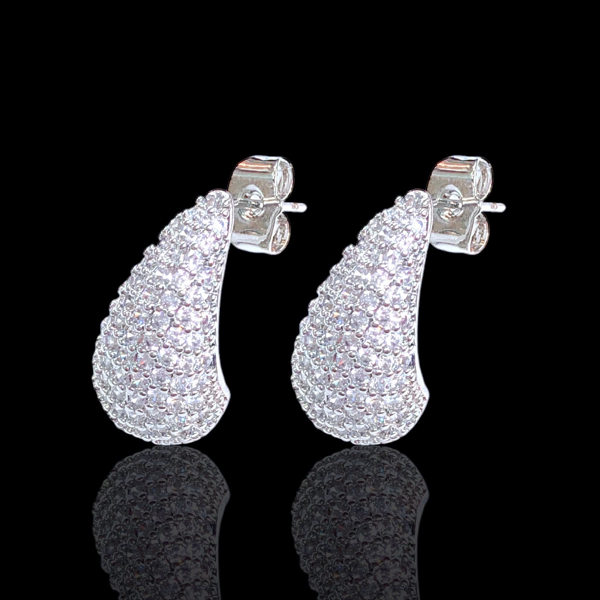 Oro Laminado Gold Filled Brilliant Star Teardrop Earrings