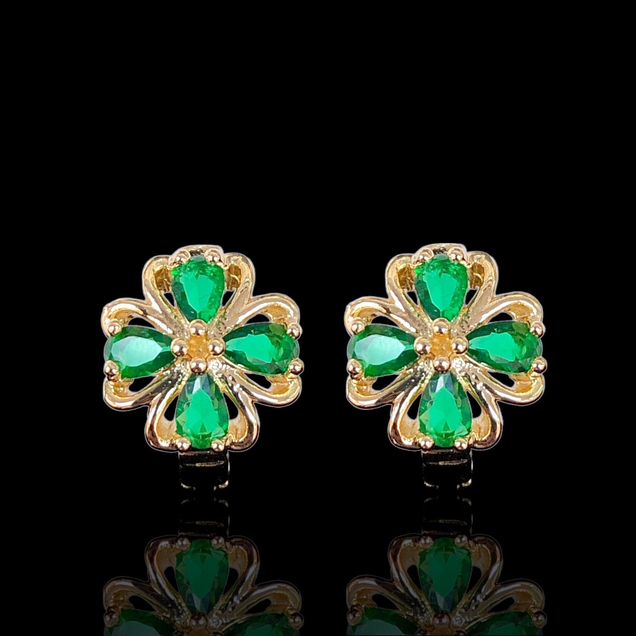 Oro Laminado Gold Filled Florentine Clover Huggie Earrings