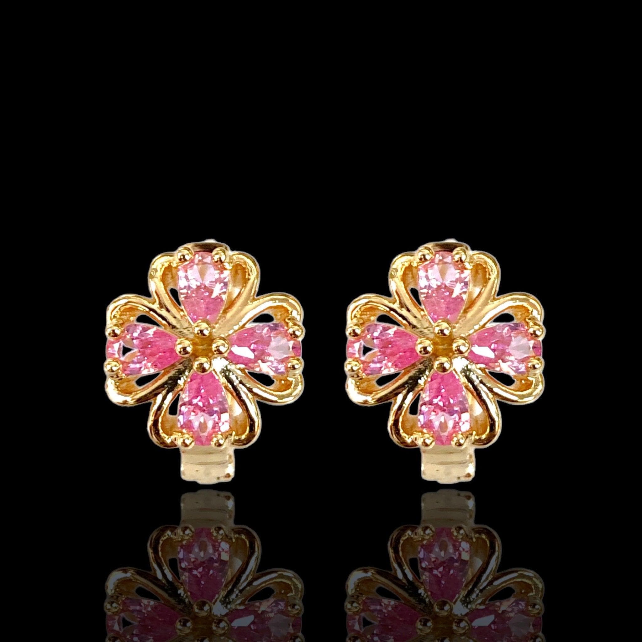 Oro Laminado Gold Filled Florentine Clover Huggie Earrings