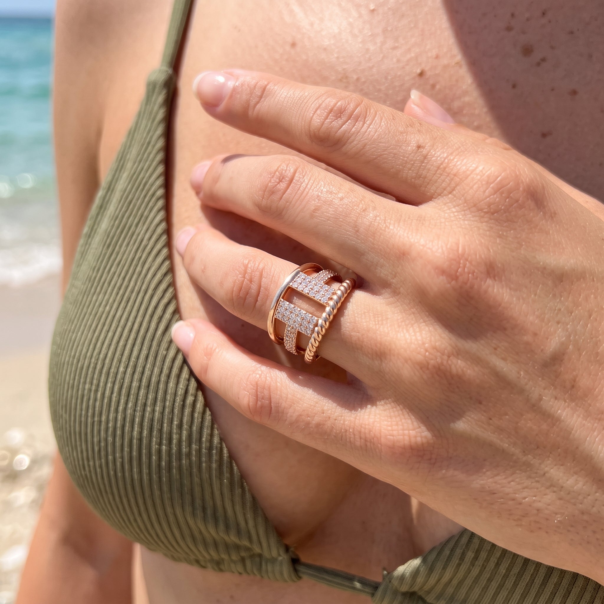 Oro Laminado Gold Filled French Grand Princess Ring