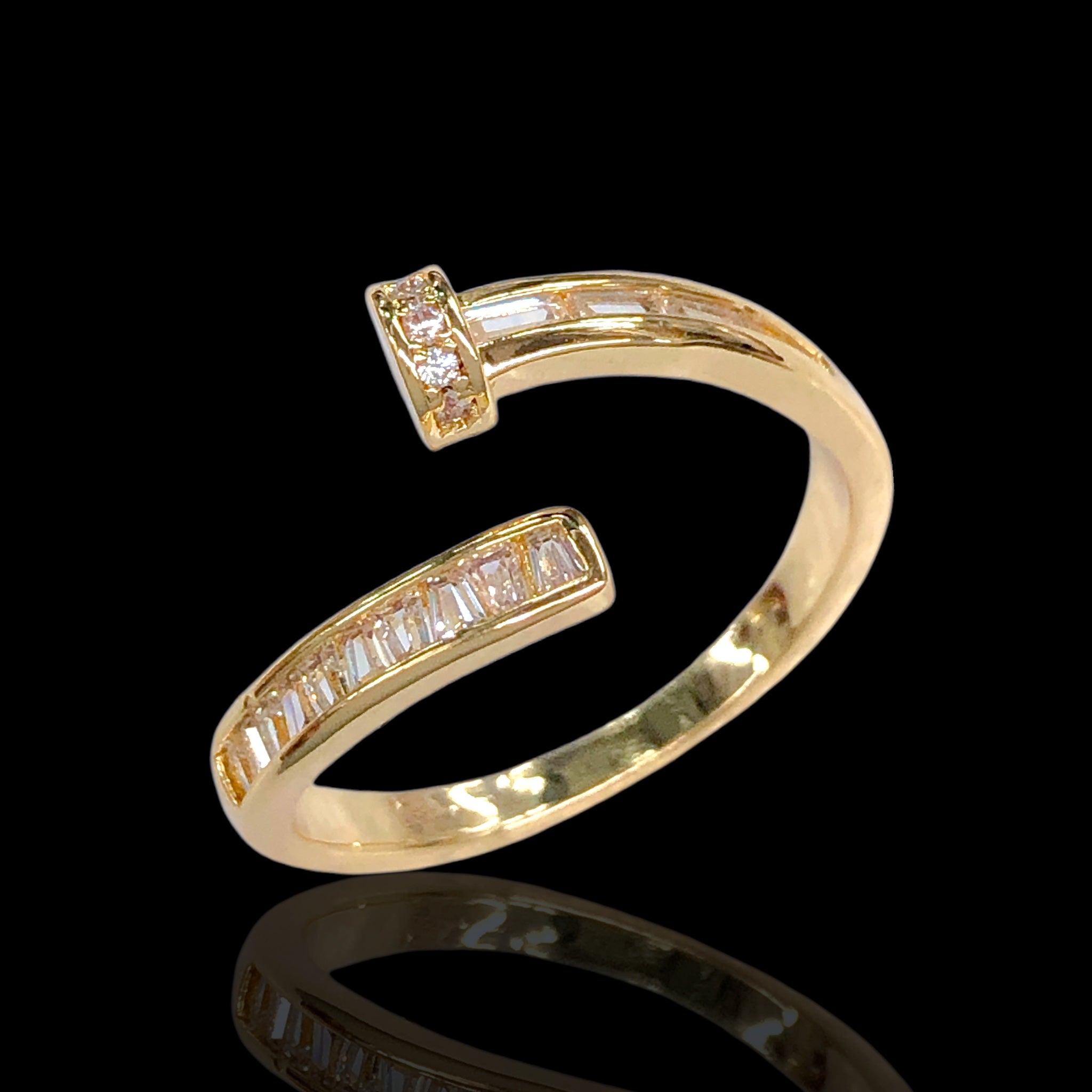 Oro Laminado Gold Filled Geneva Artisana Adjustable CZ Ring
