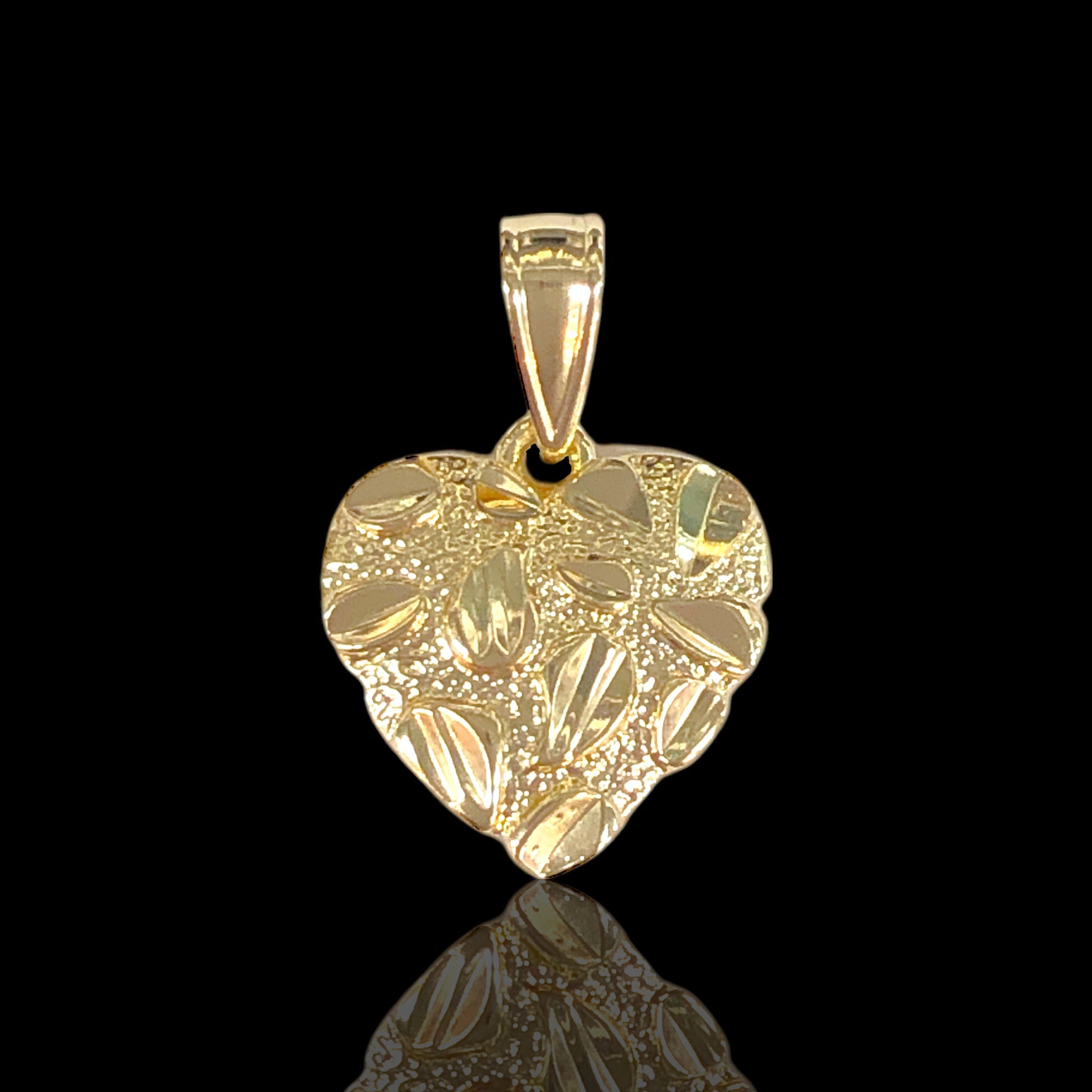 Oro Laminado Gold Filled Gold Nugget Heart Pendant