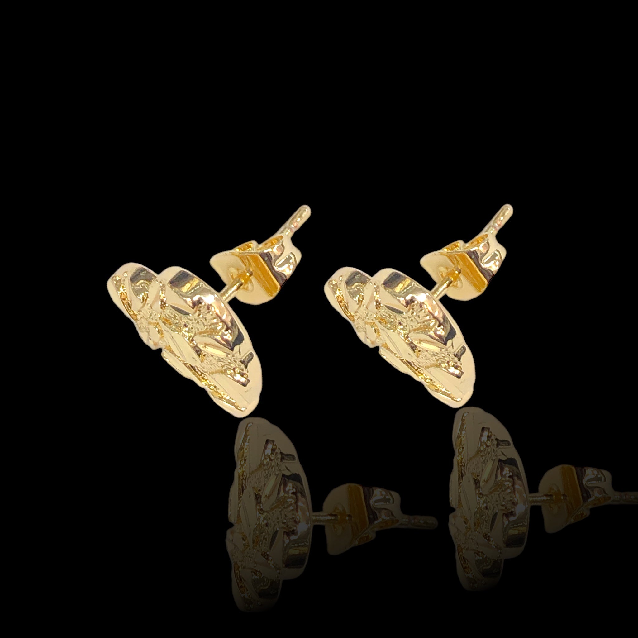 Oro Laminado Gold Filled Gold Nugget Heart Stud Earrings