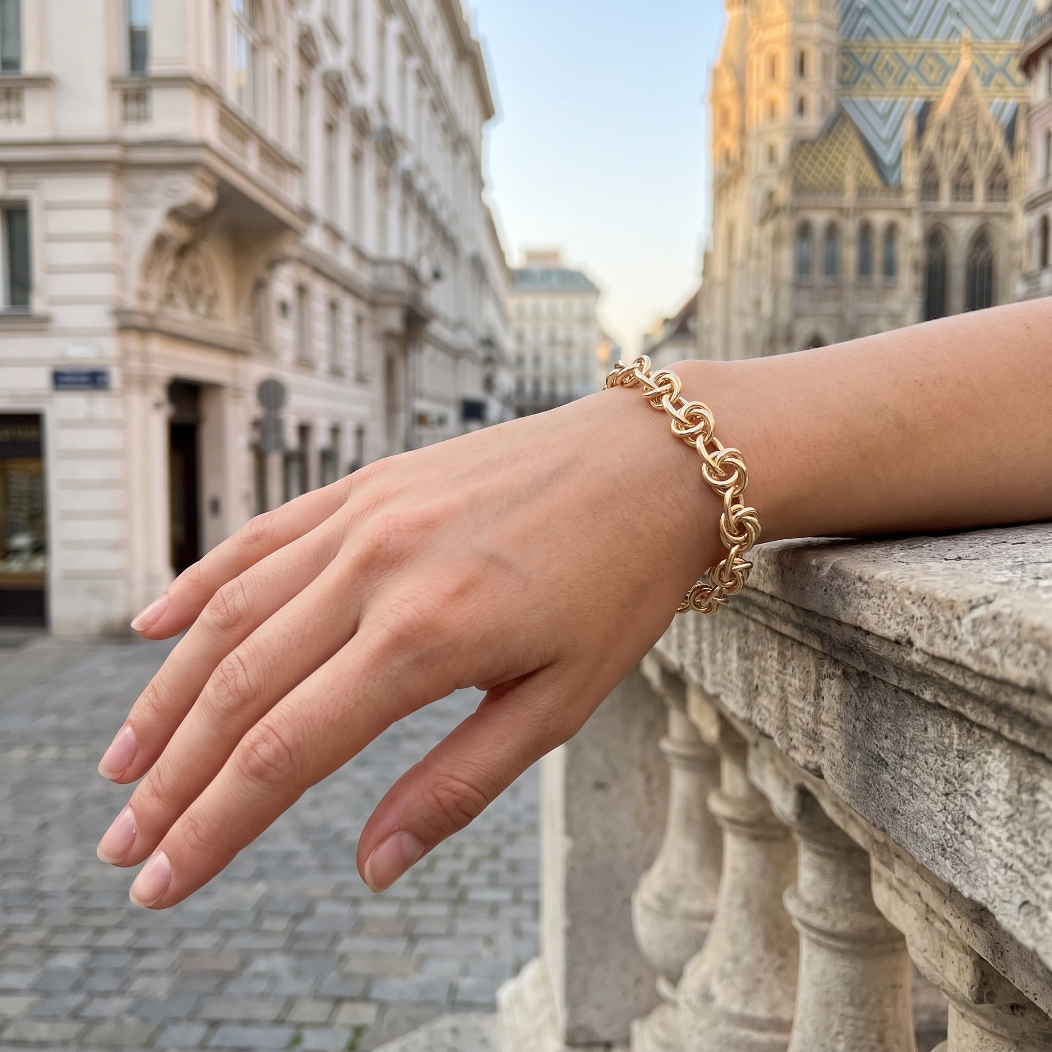 Oro Laminado Gold Filled Greece Key Knot Charm Bracelet