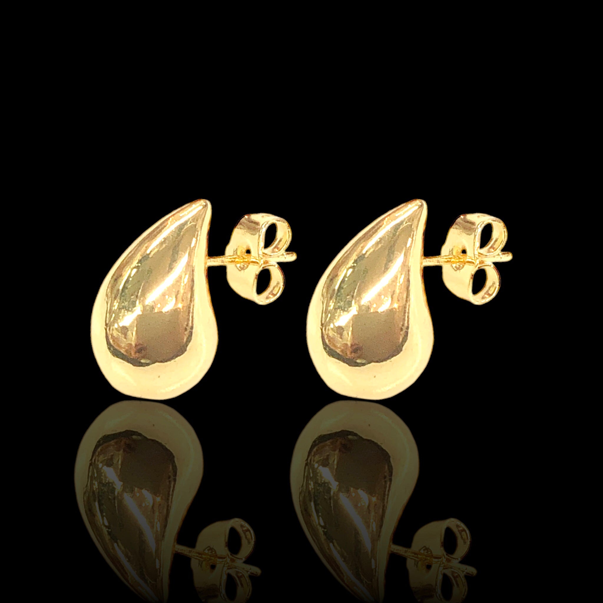 Oro Laminado Gold Filled Hollow Raindrop Earrings