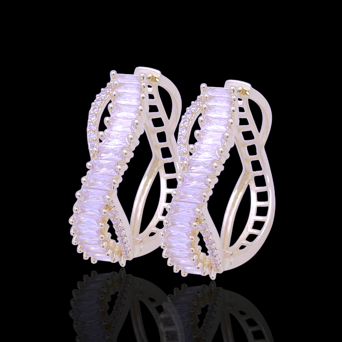 Oro Laminado Gold Filled Lumina Twist CZ Hoop Earrings