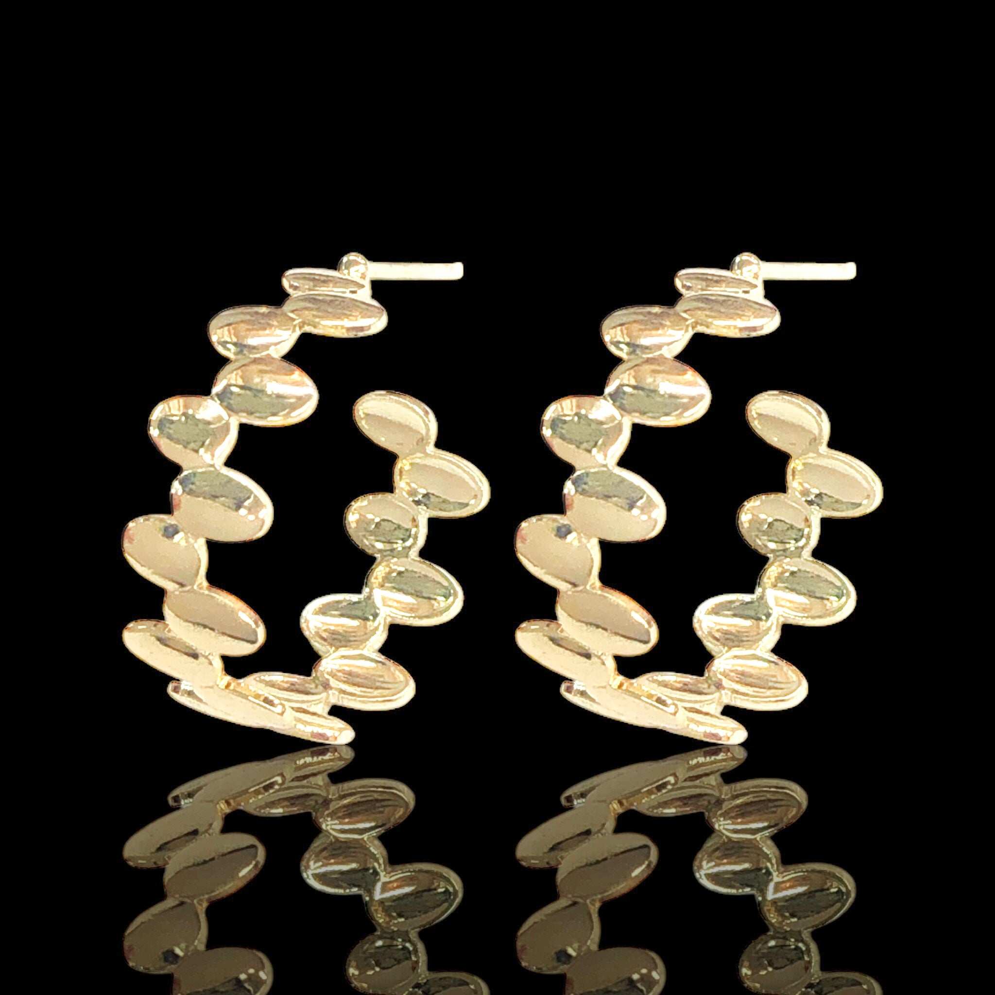 Oro Laminado Gold Filled Mermaid Scale Hoop Earrings