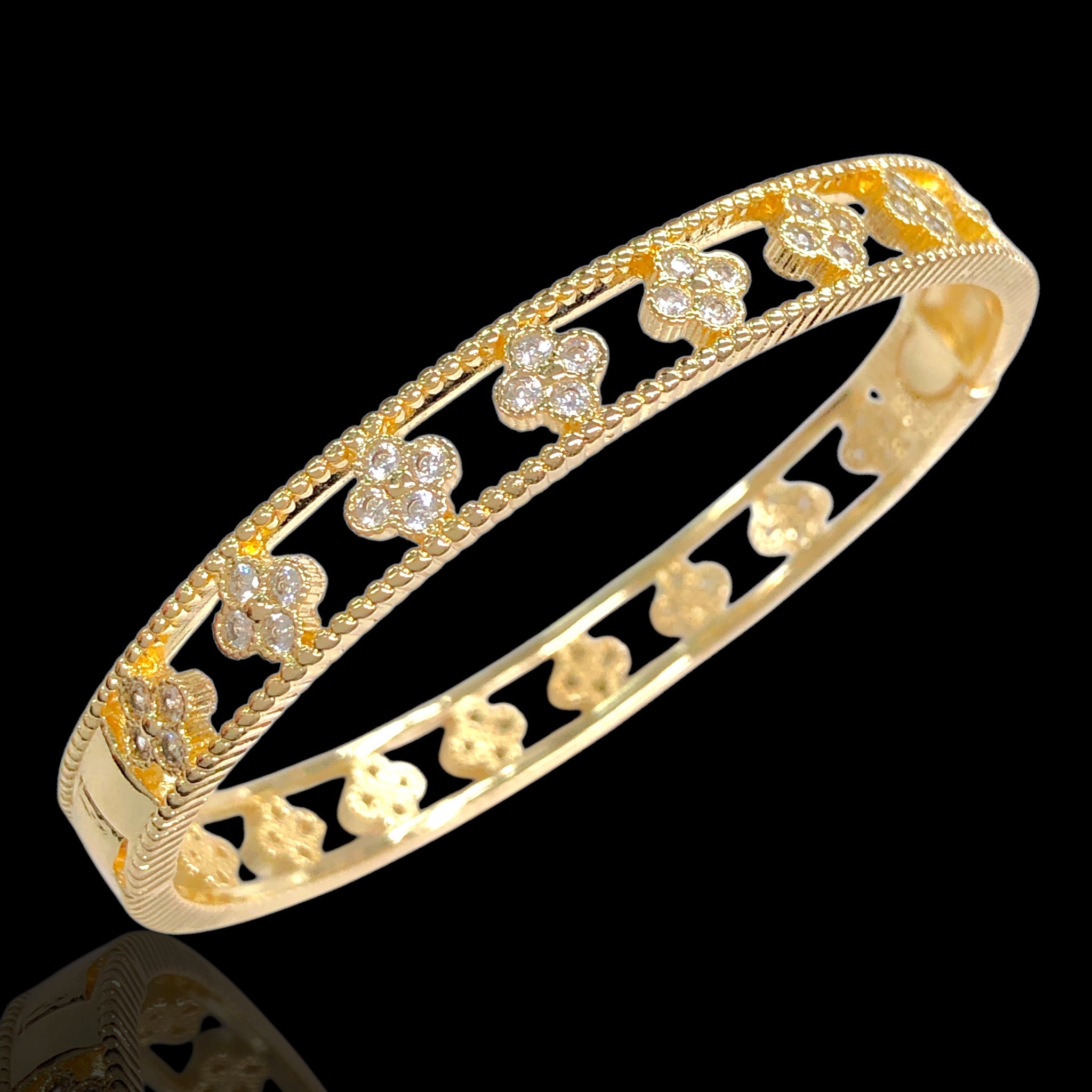 Oro Laminado Gold Filled Mini Floral Blossom Zirconia Bangle