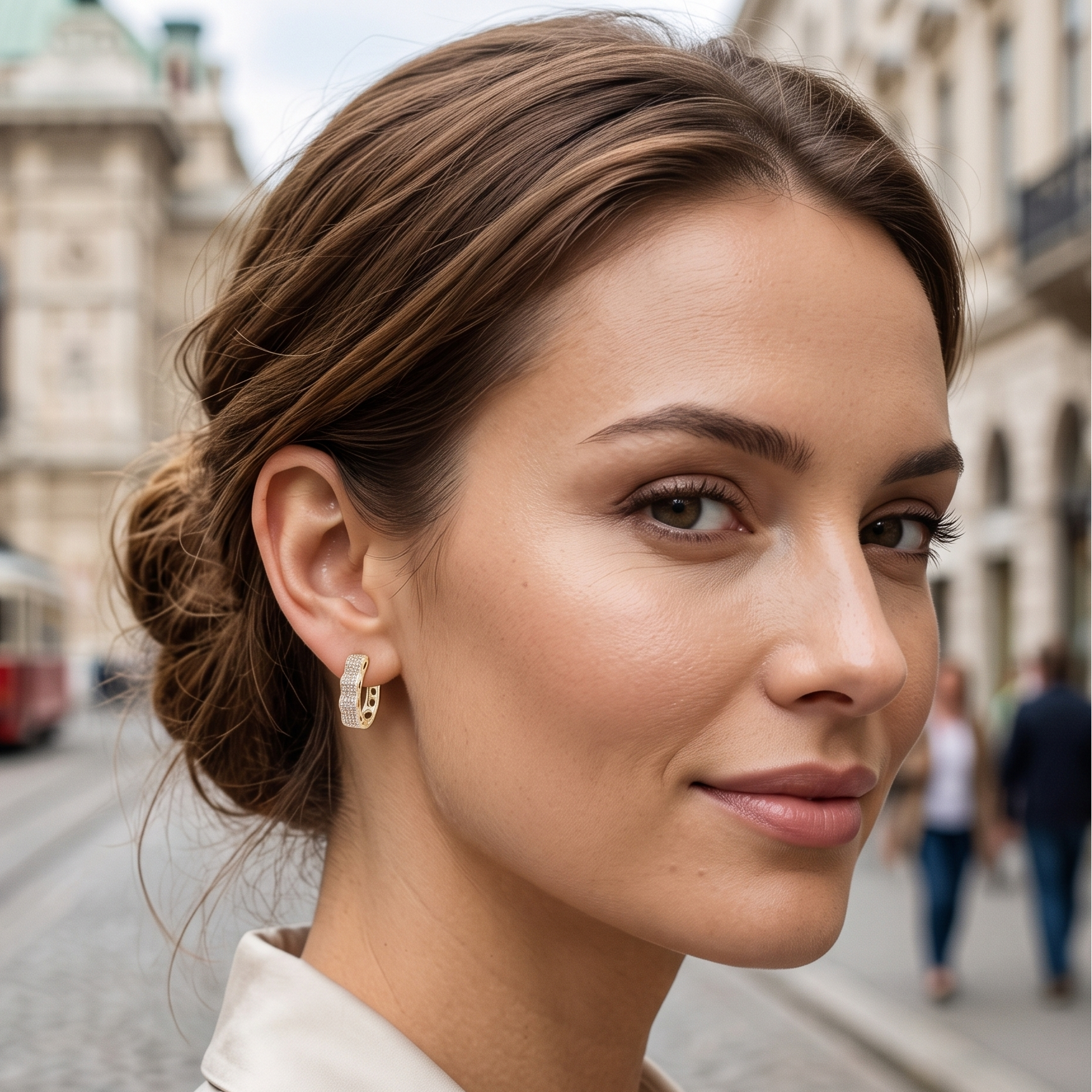 Oro Laminado Gold Filled Ridged Pave Zirconia Earrings