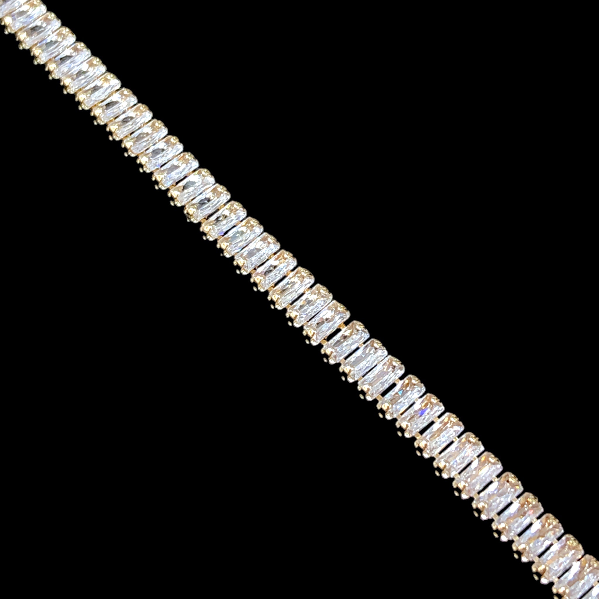 18k Gold Filled Royal Viceroy CZ Bracelet - Kuania Oro Laminado
