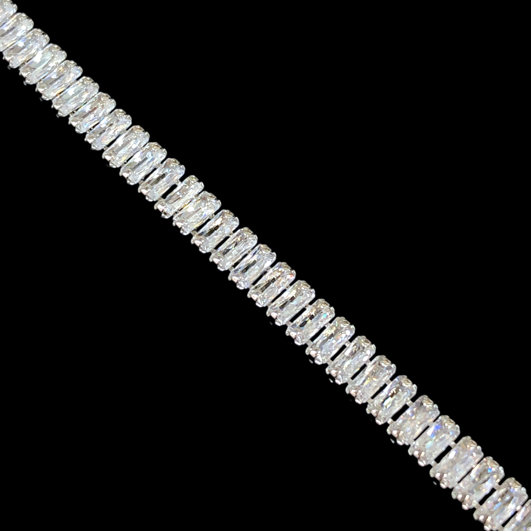 18k Gold Filled Royal Viceroy CZ Bracelet - Kuania Oro Laminado