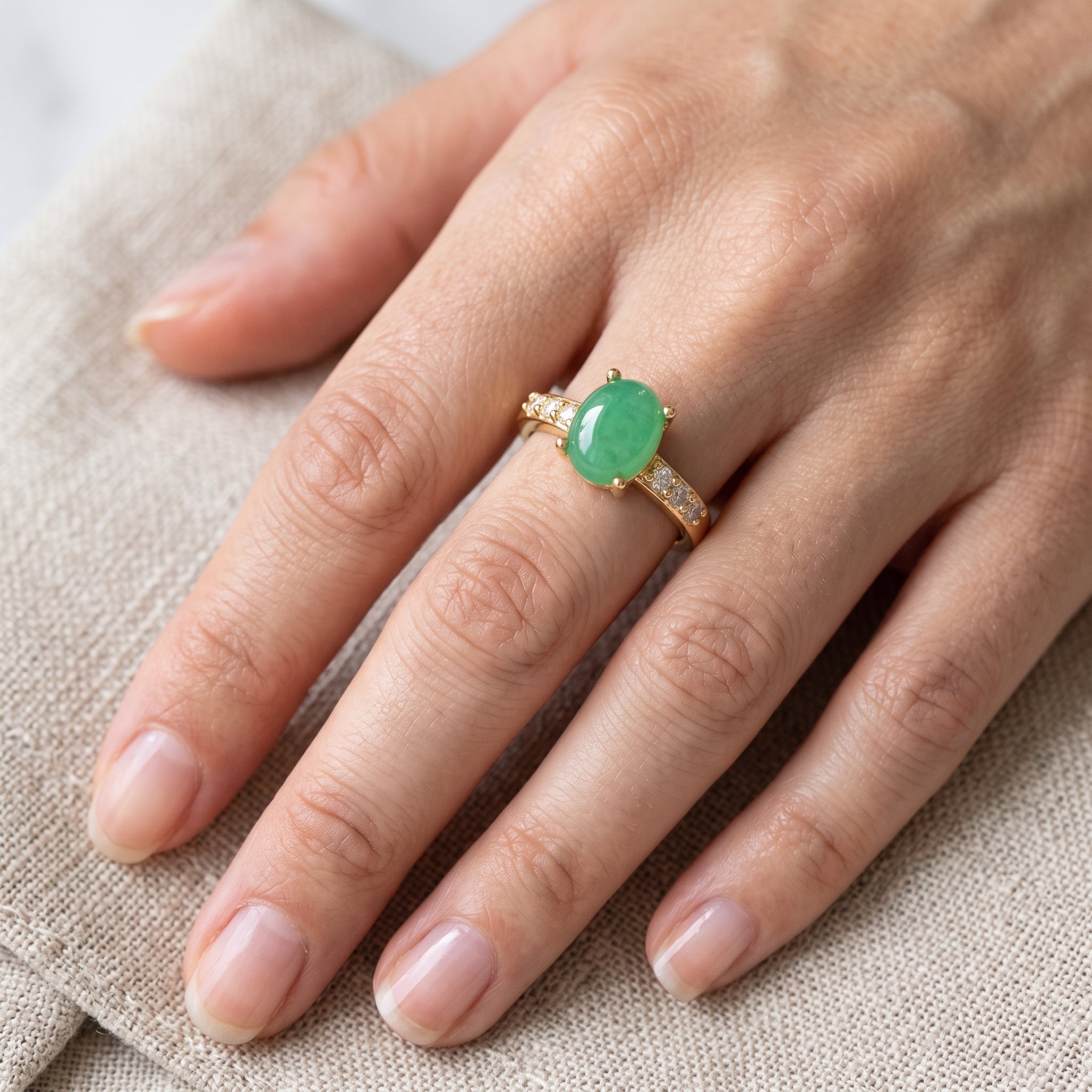 Oro Laminado Gold Filled Thai Royalty Heirloom Jade Ring