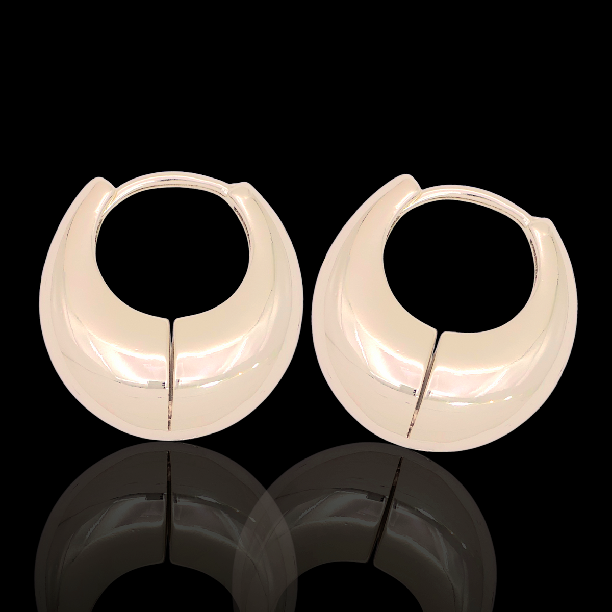 Oro Laminado Gold Filled Vienna Puff Dome Hoop Earrings
