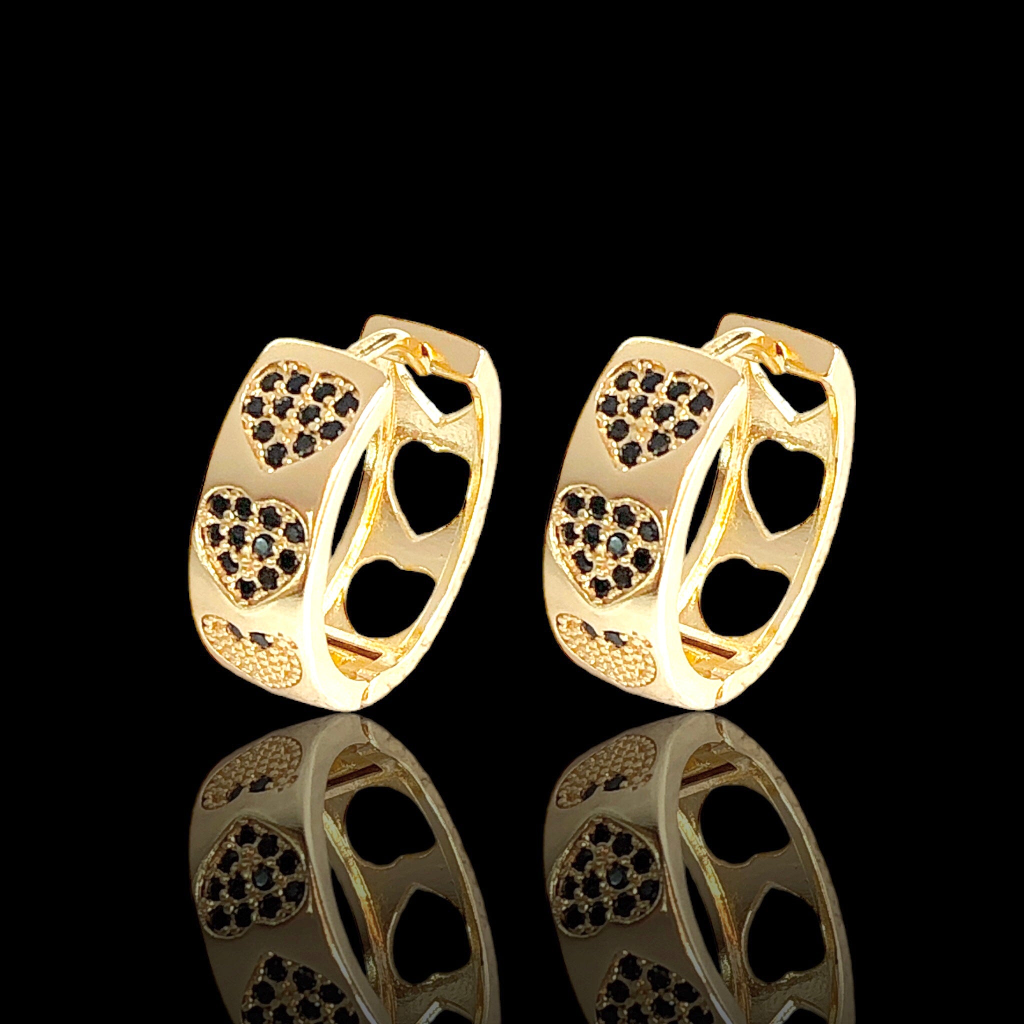 Oro Laminado Gold Filled Zara Heart Cubic Zirconia Hoop