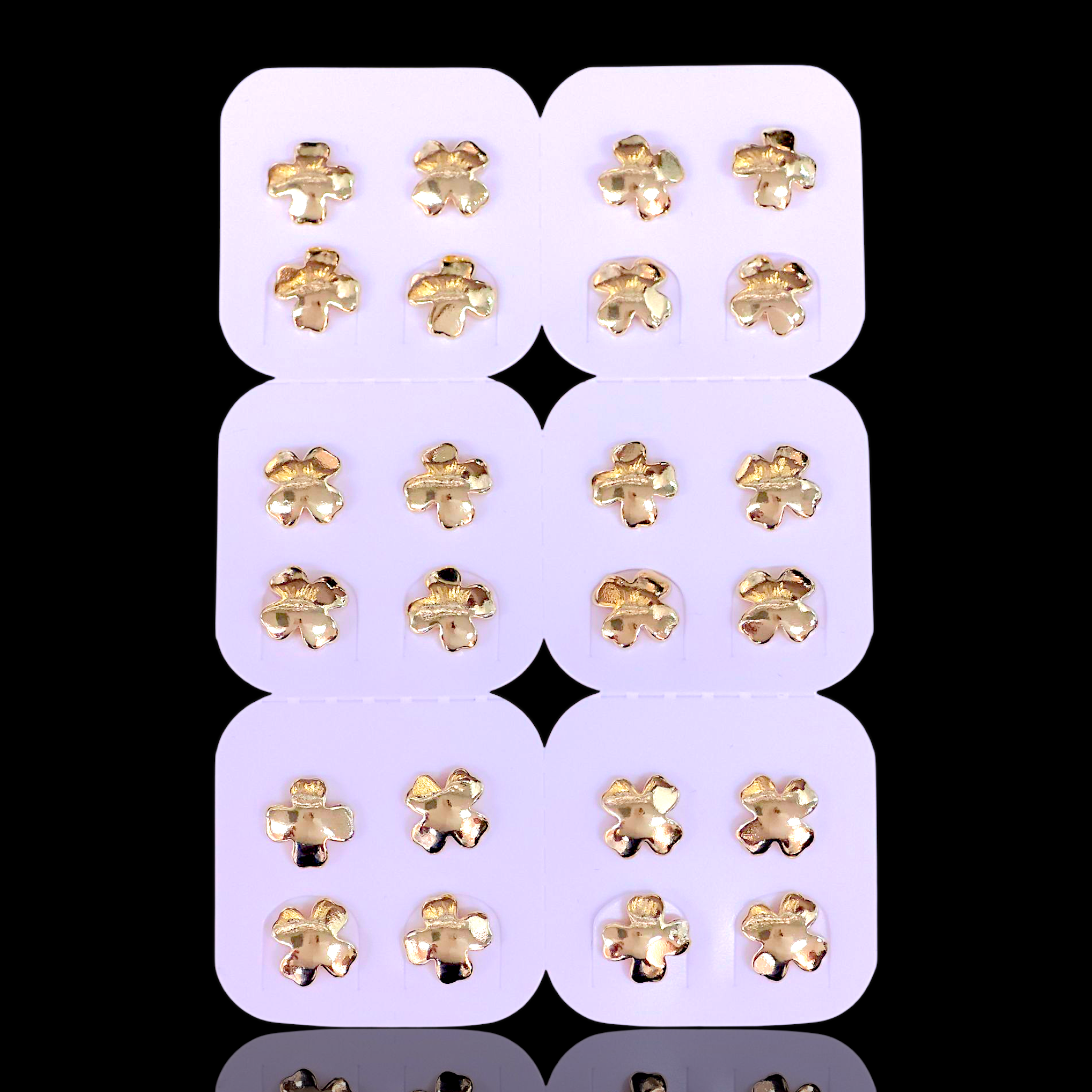 Oro Laminado Lucky Clover Mini Stud Earrings (Pack of 12)