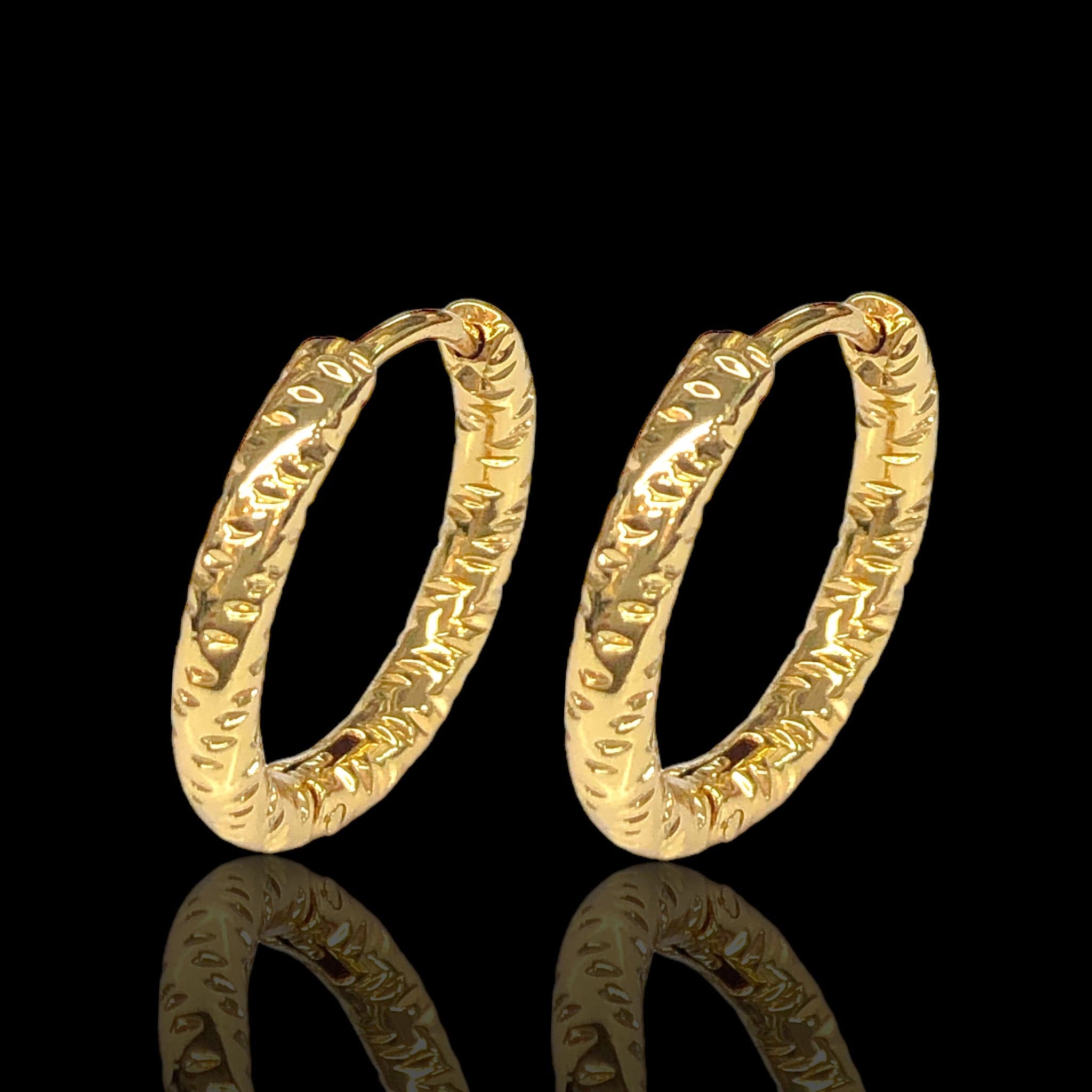 Stainless Steel Diamond Cut Minimalist Hoop Earrings