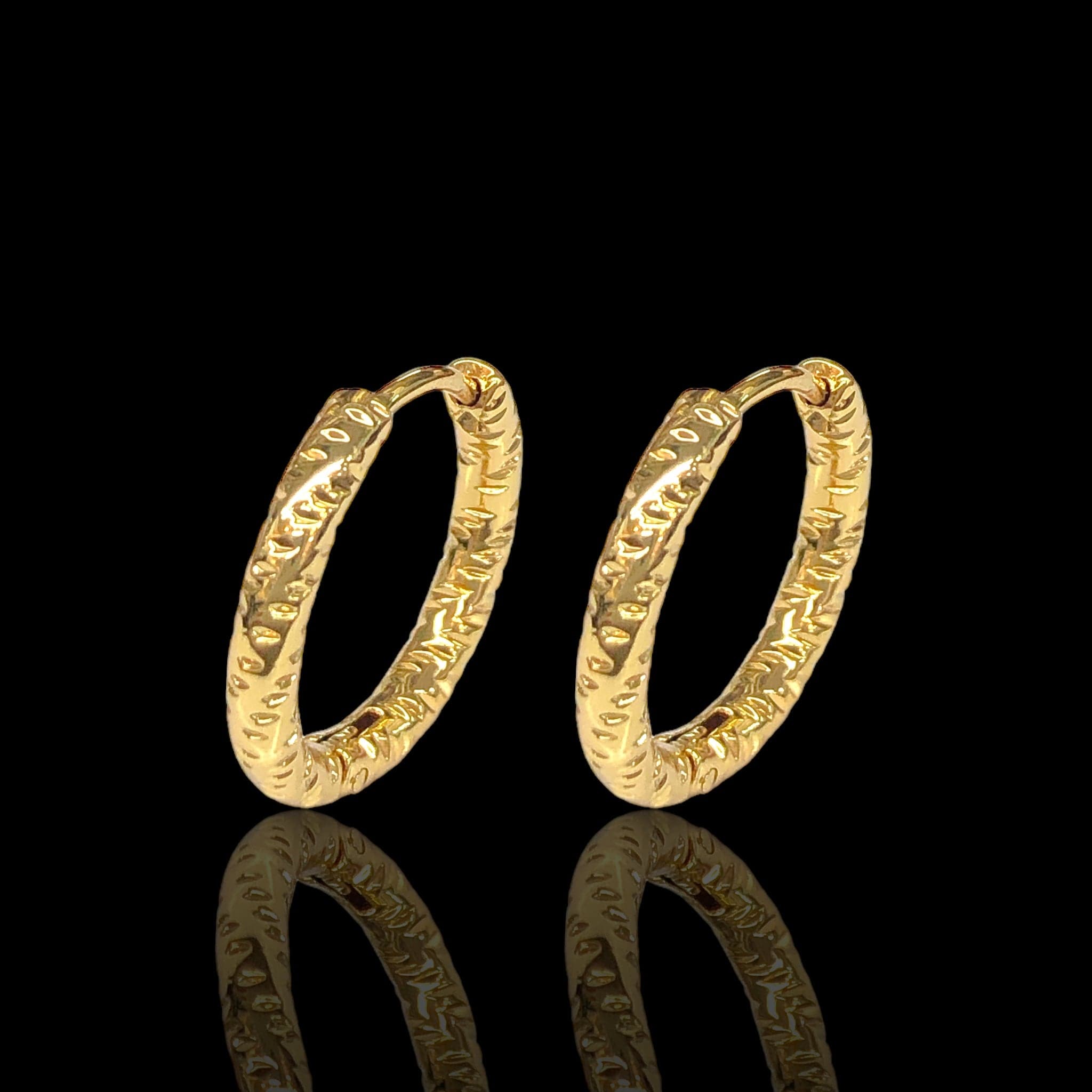 Stainless Steel Diamond Cut Minimalist Hoop Earrings