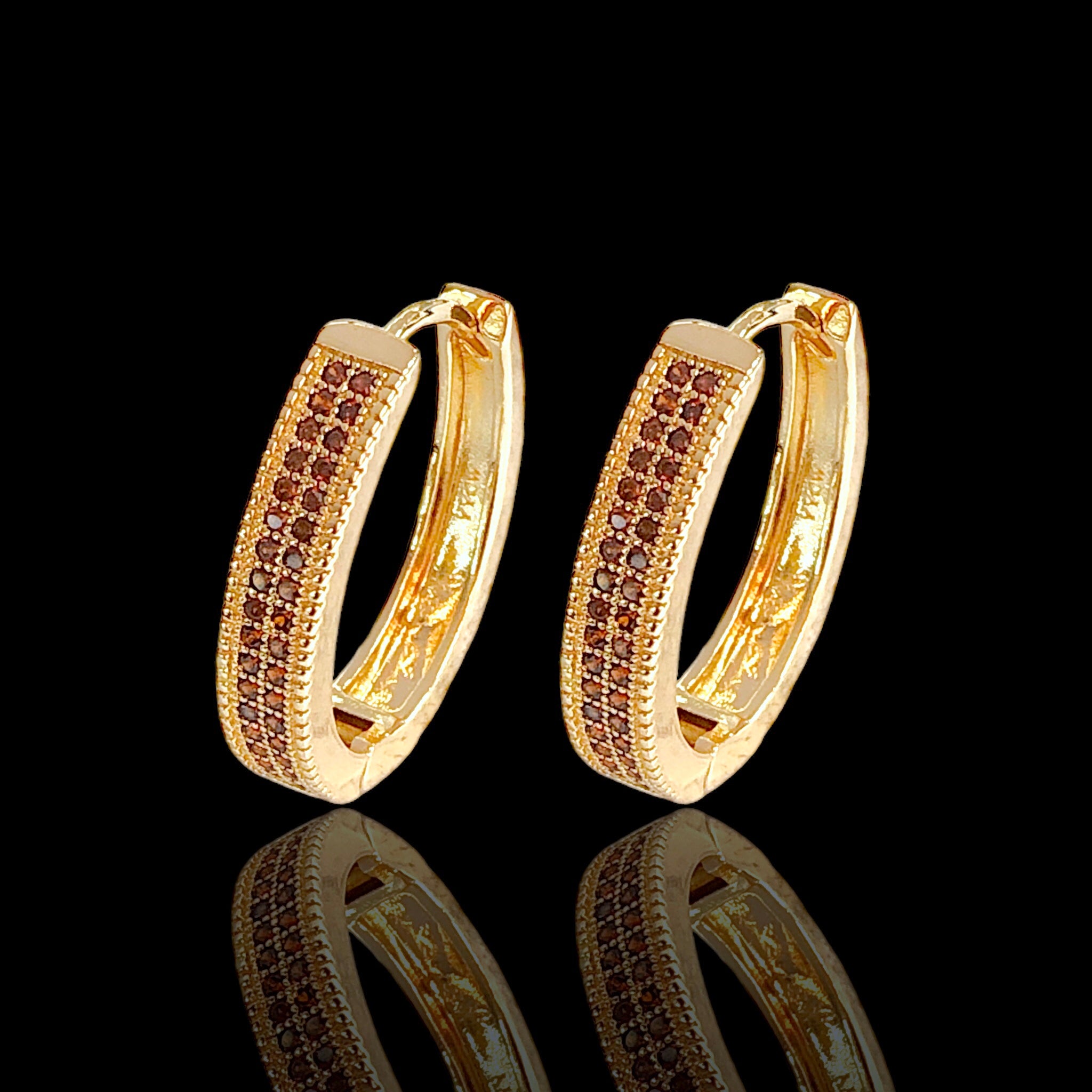 Oro Laminado Gold Filled Moroccan Oval Cubic Zirconia Hoop
