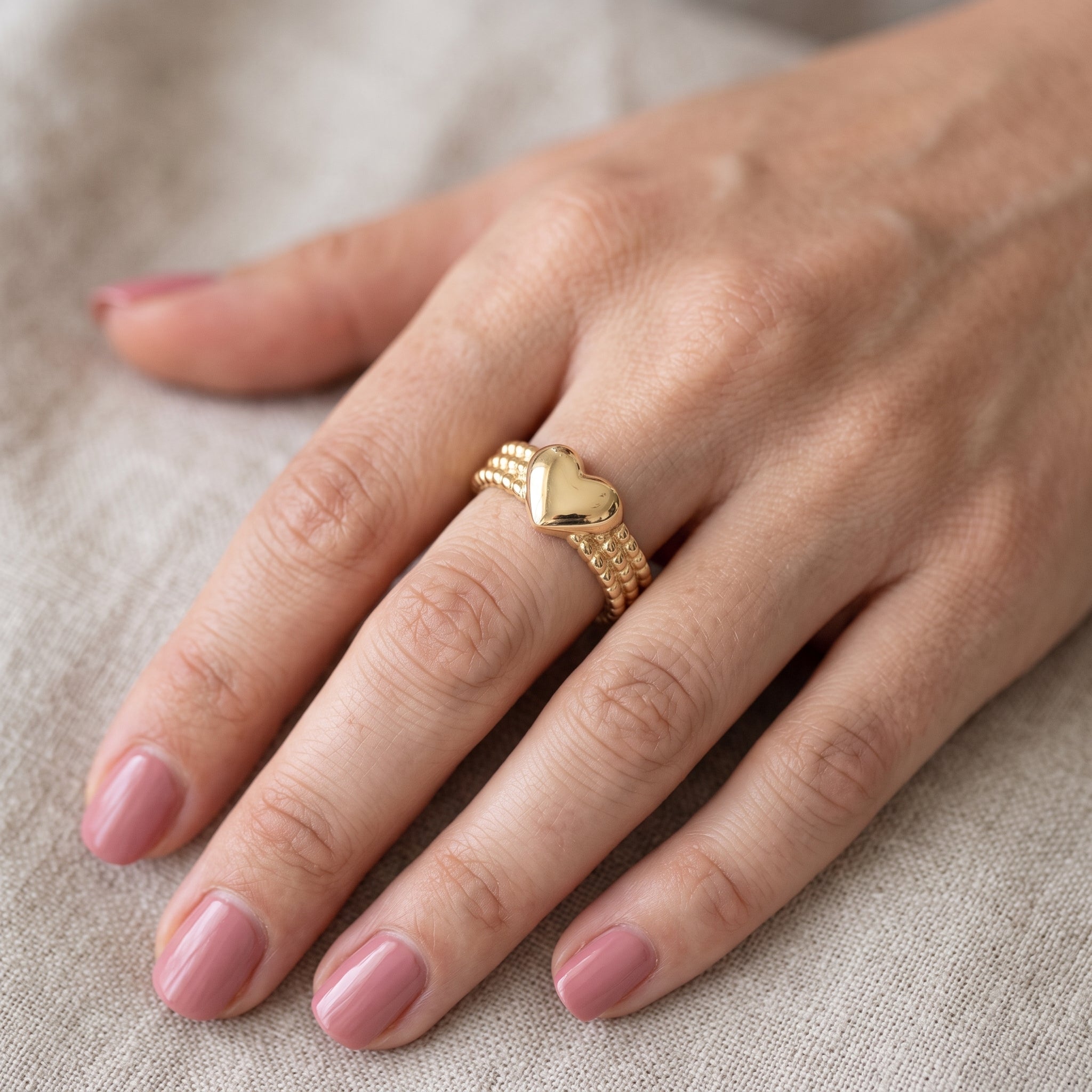 Stainless Steel Oro Laminado Heart of Venice Ring