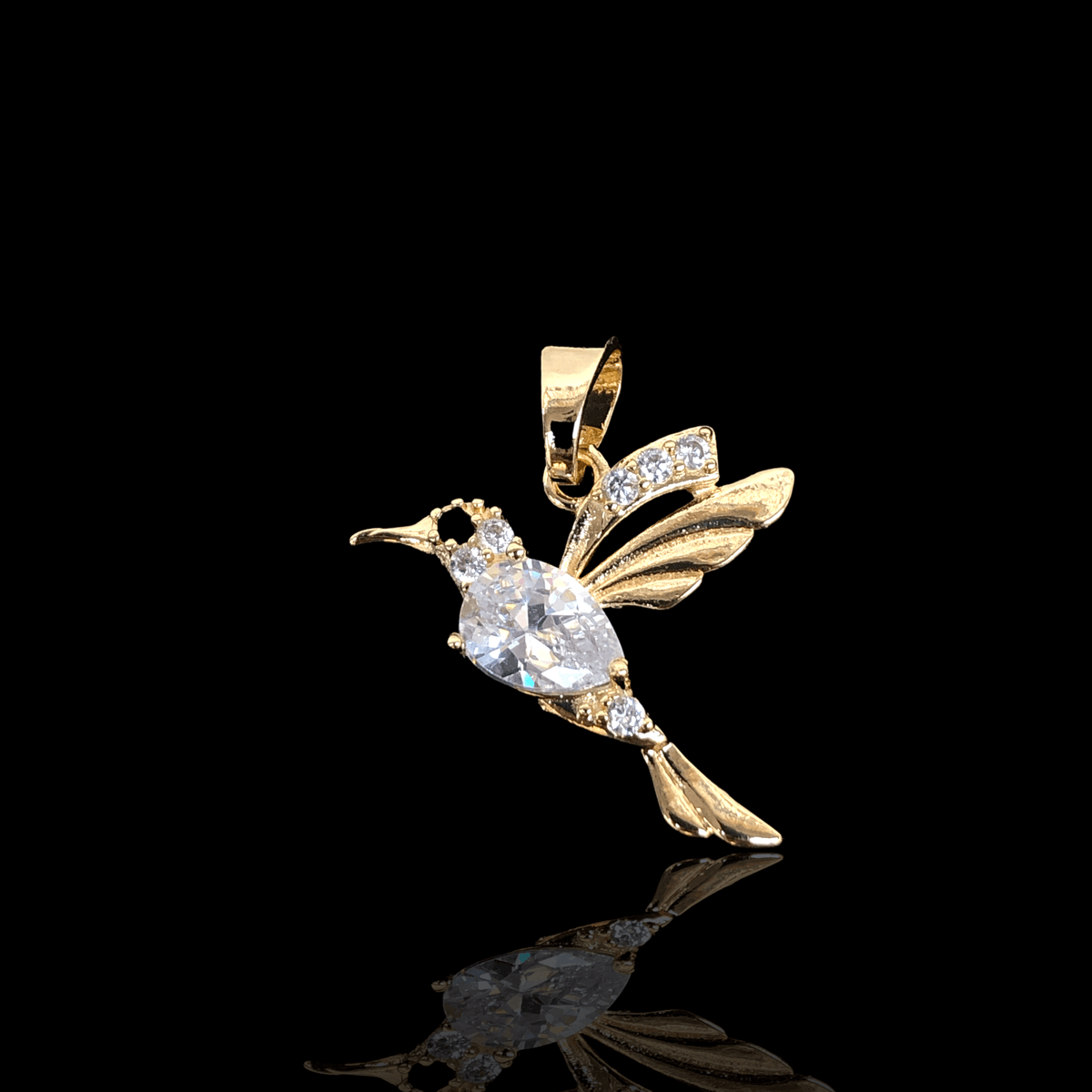 Oro Laminado Gold Filled Wild Amazon Hummingbird Pendant