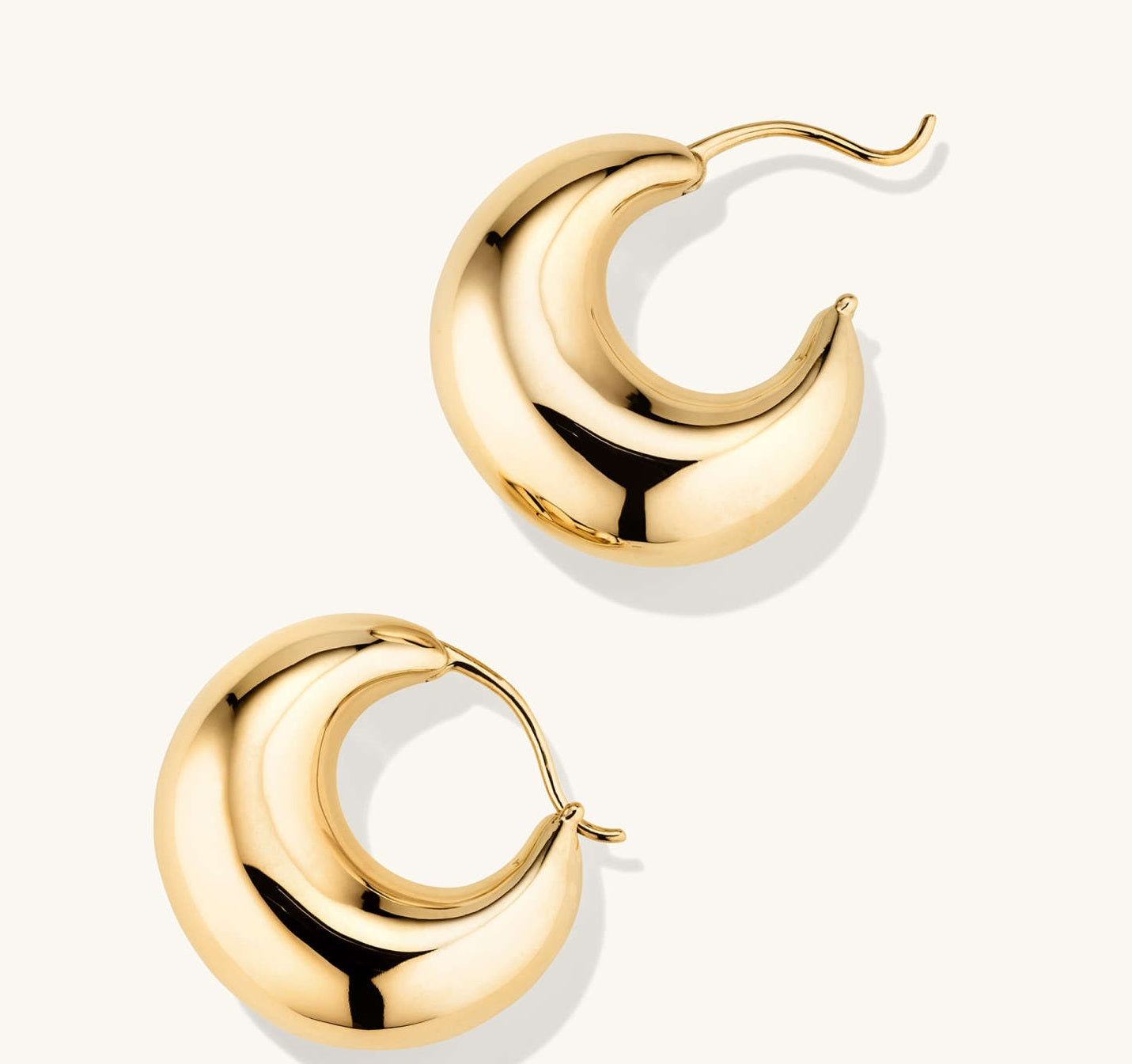 18K Gold-Filled Cloud Puff Hoop Earrings- KUANIA ORO LAMINADO