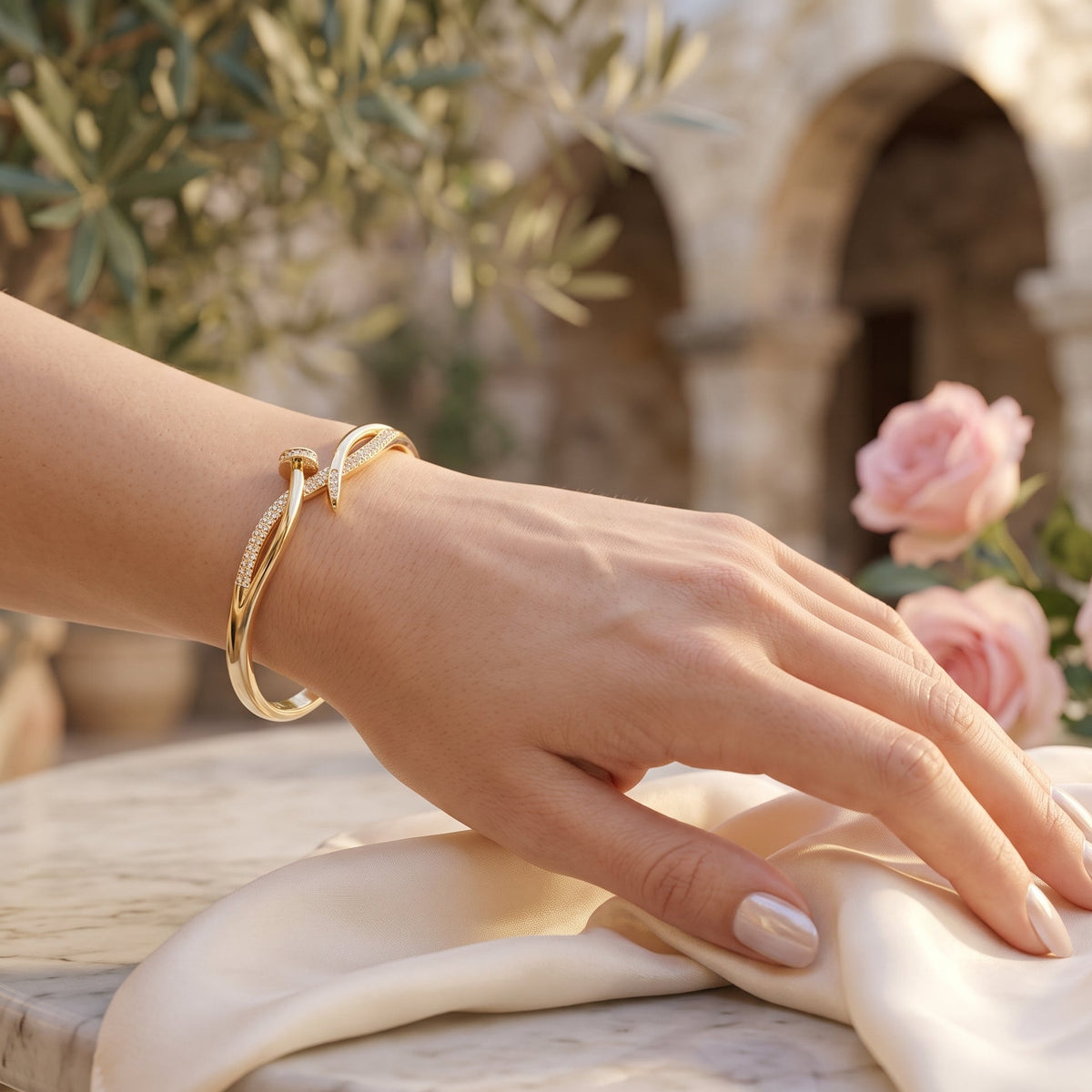 Gold Filled Oro Laminado Artisans Mark Zirconia Bangle