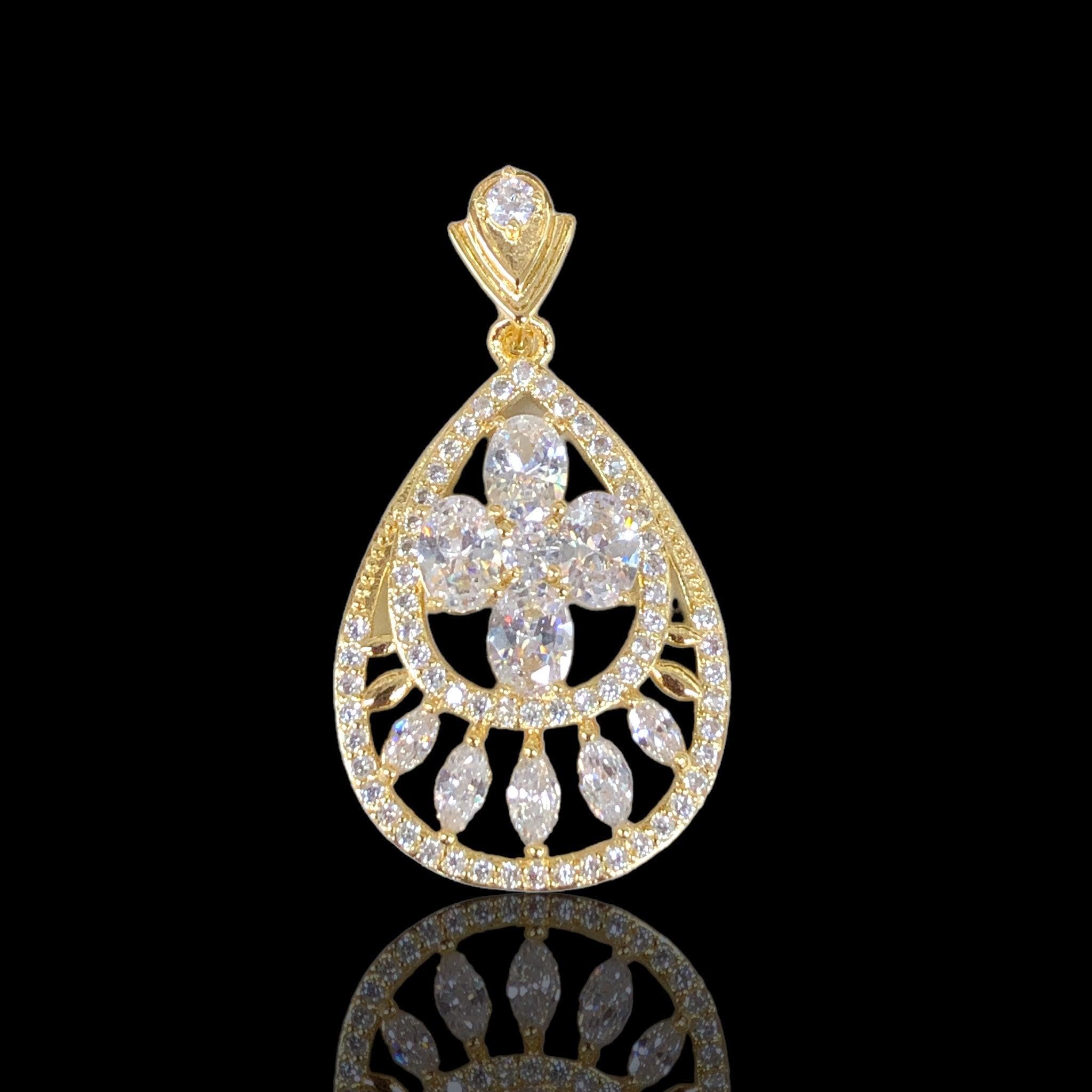 Gold Filled Oro Laminado Victorian Royal Filigree Pendant