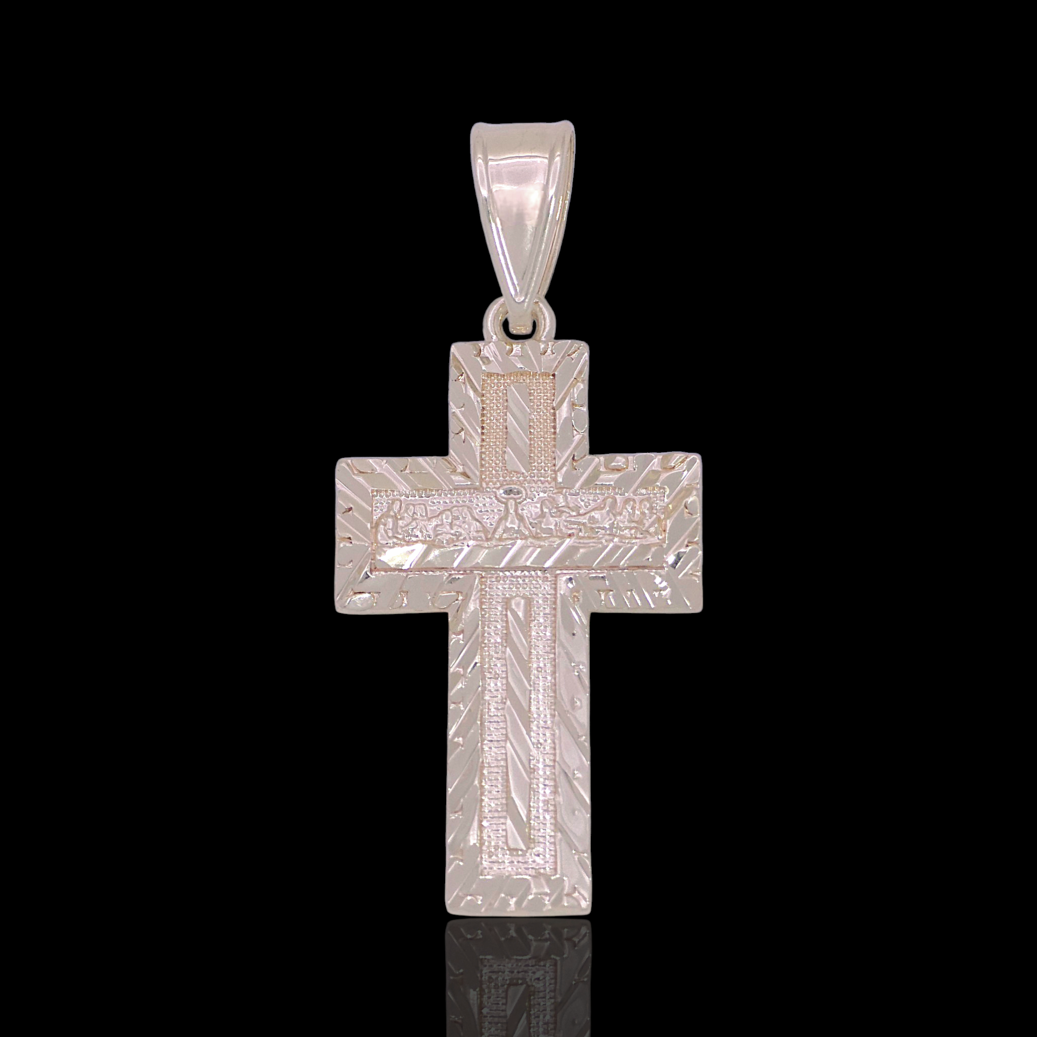 Oro Laminado Diamond Cut Last Supper Cross Pendant