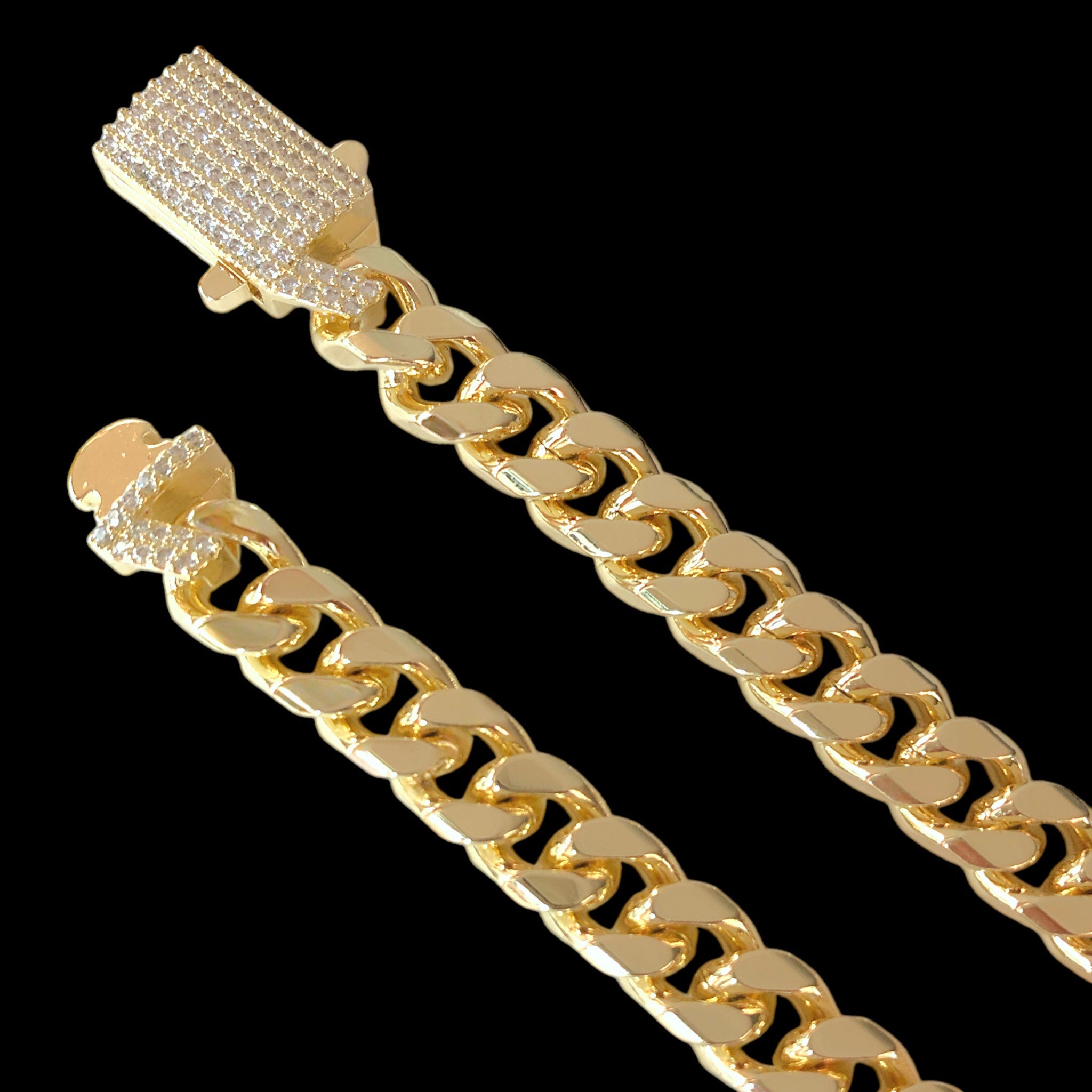 Oro Laminado Gold Filled 10mm Miami Cuban Chain w/ CZ Clasp