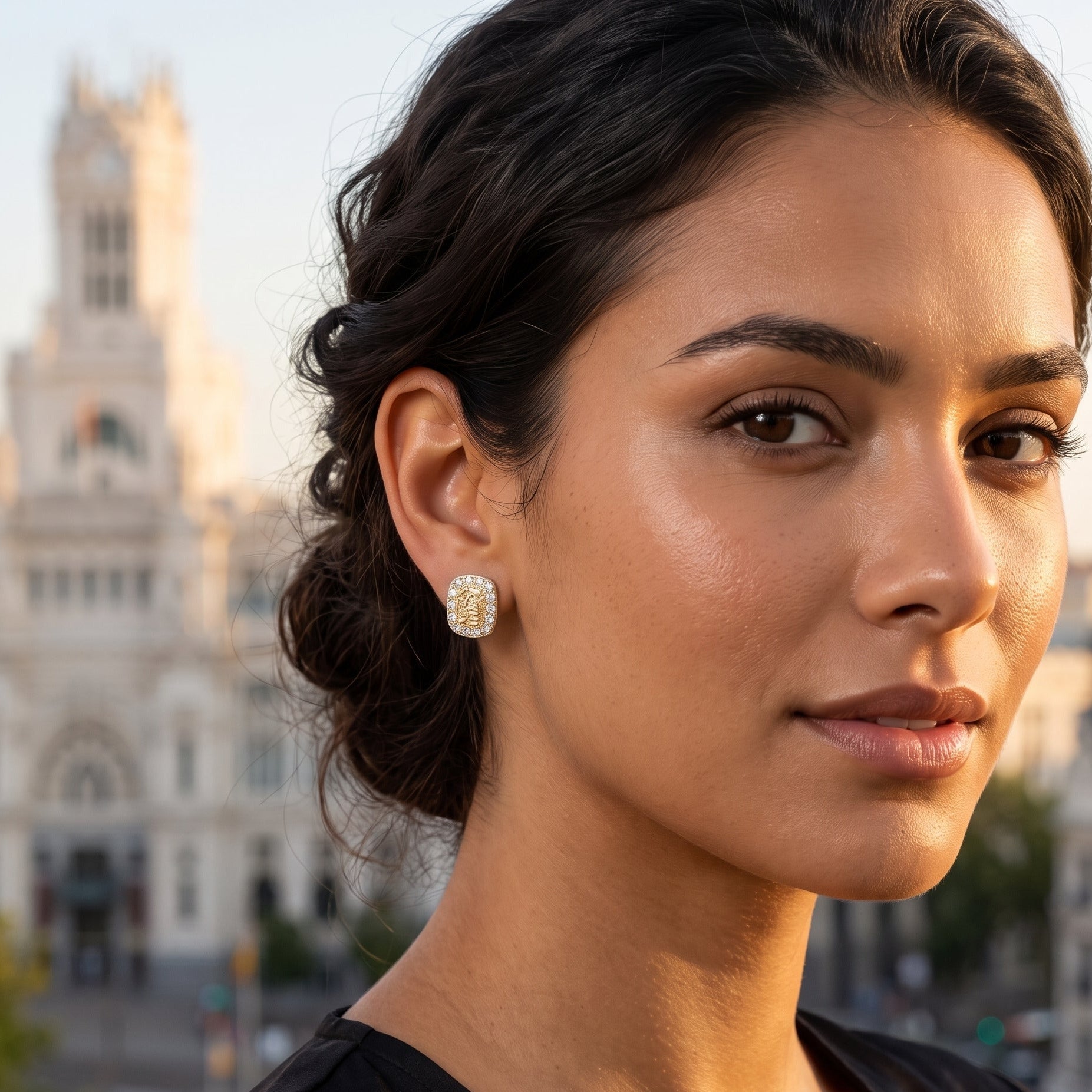Oro Laminado Gold Filled Block Nugget Zirconia Stud Earrings