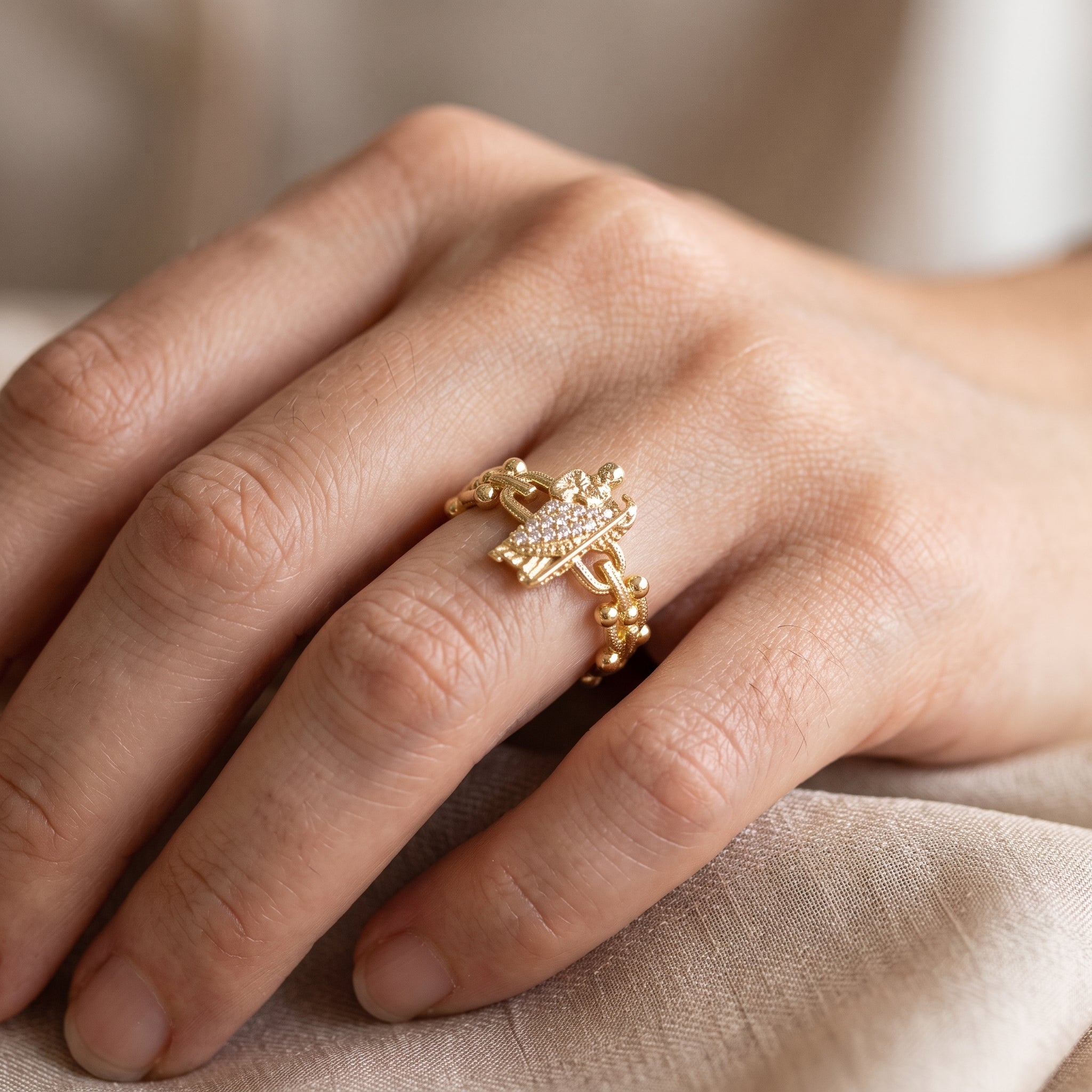 Oro Laminado Gold Filled CZ San Judas U-Link Ring