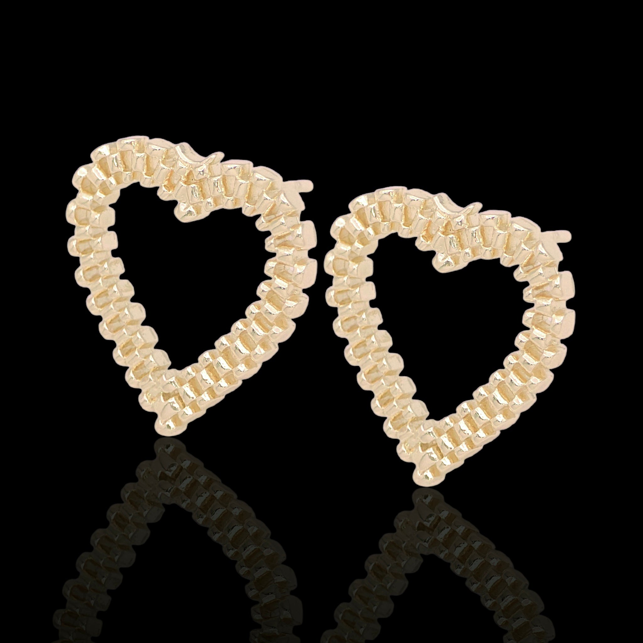 Oro Laminado Gold Filled Classic Rolx Heart Stud Earrings