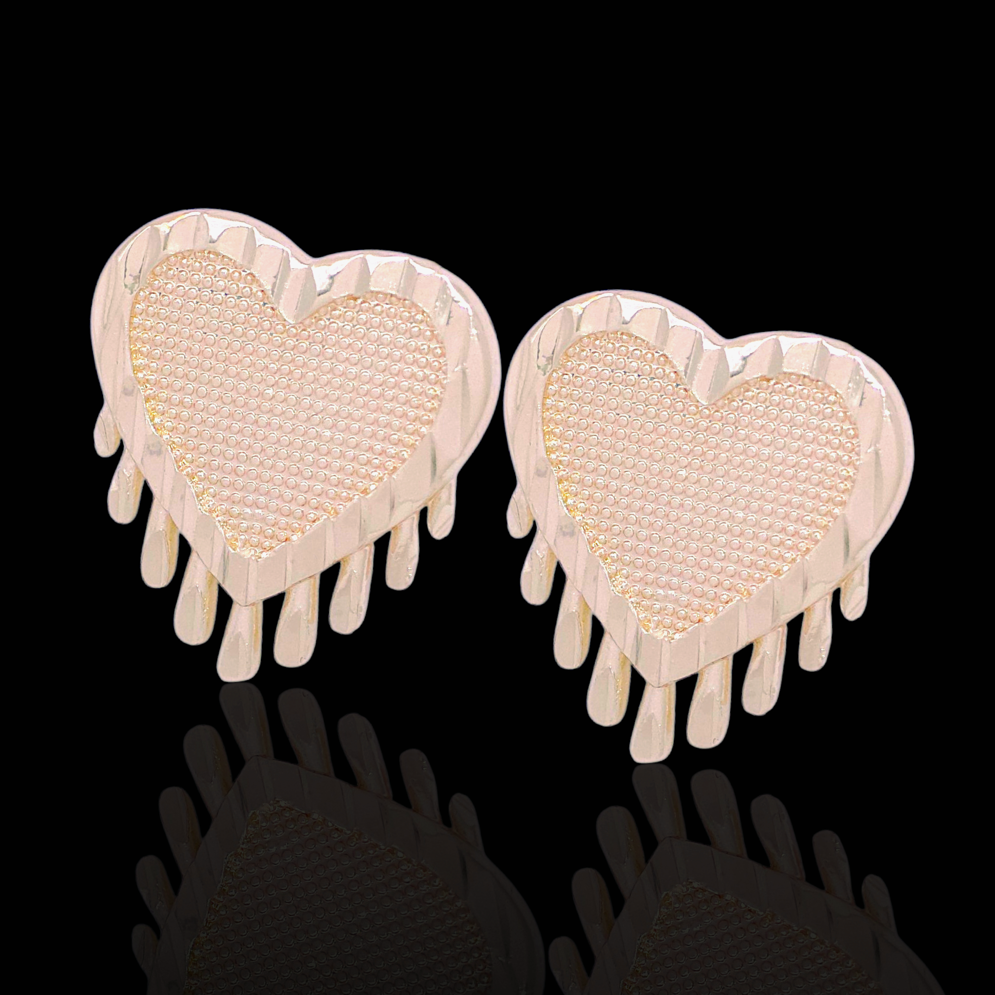 Oro Laminado Gold Filled Diamond Cut Dripping Heart Stud Earrings