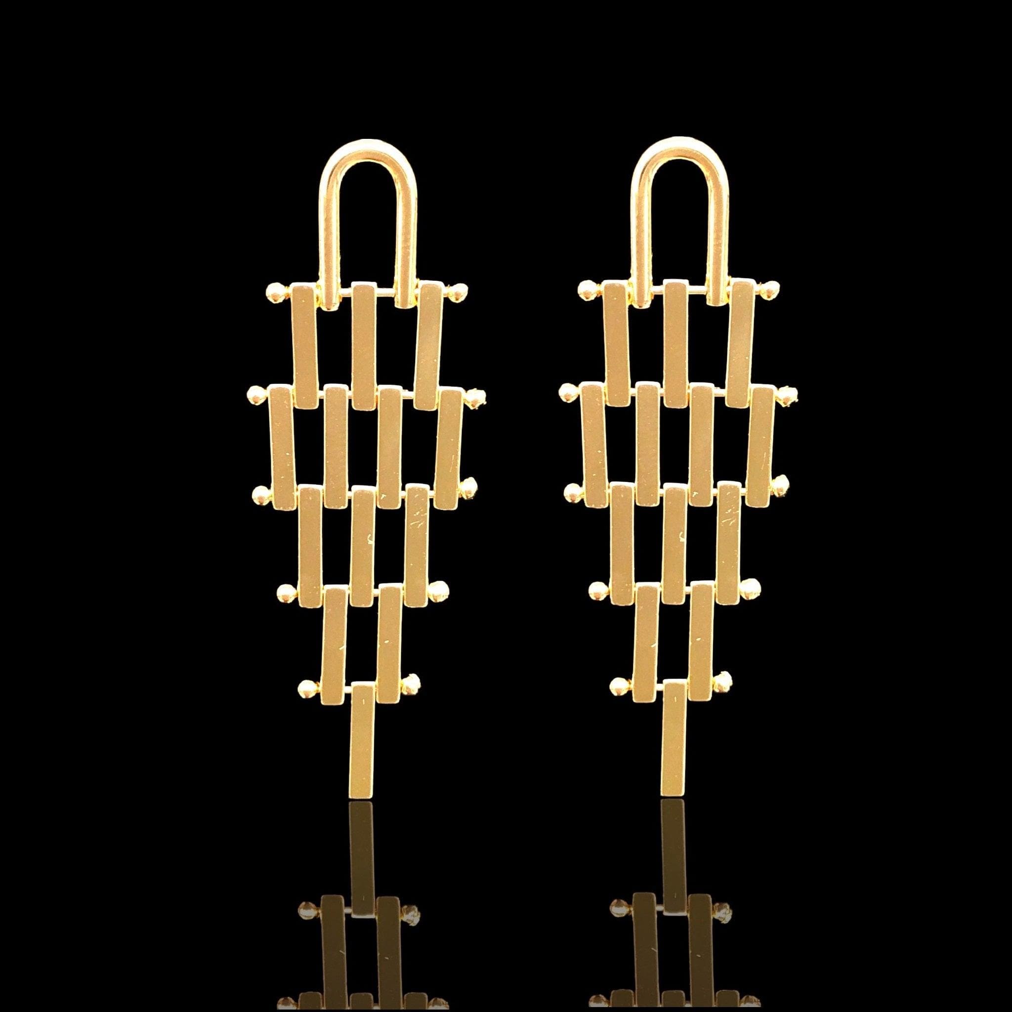 Oro Laminado Gold Filled Egyptian Pyramid Earrings