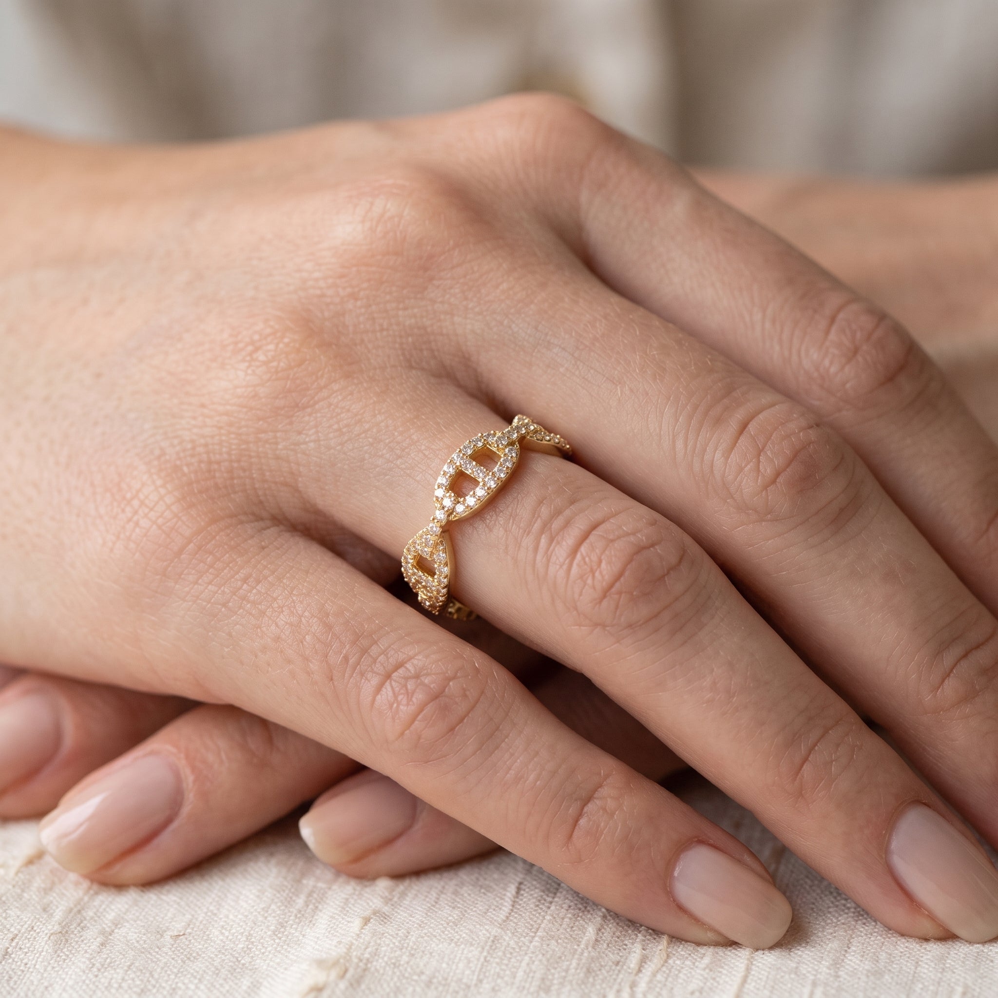 Oro Laminado Gold Filled Fancy Venetian Mariner Link Eternity Ring