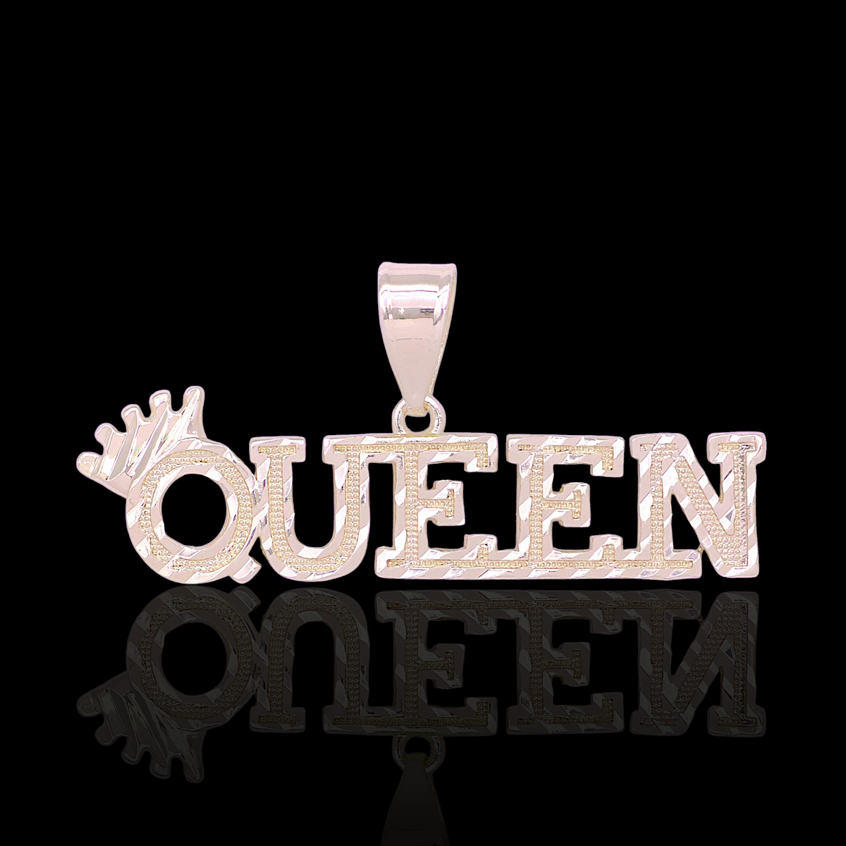 Oro Laminado Gold Filled Medieval Crowned Queen Pendant