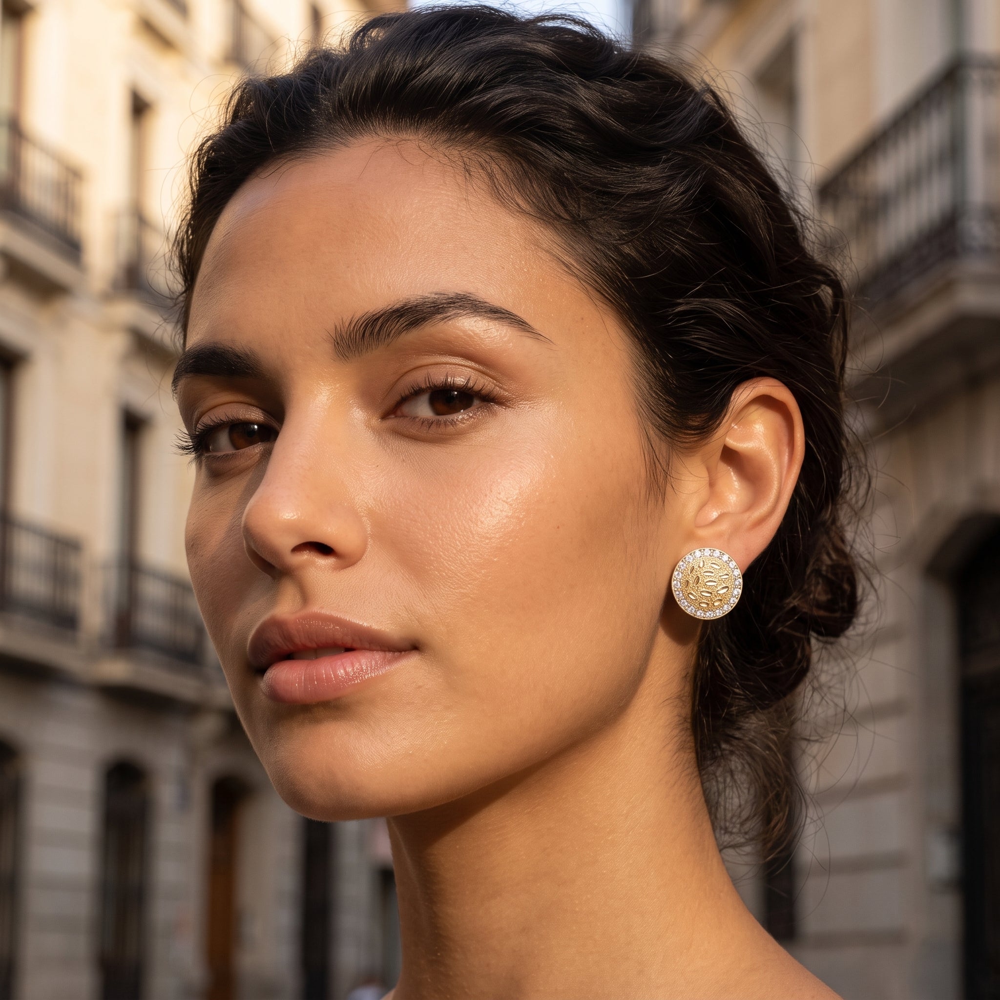 Oro Laminado Gold Filled Round Nugget Zirconia Stud Earrings