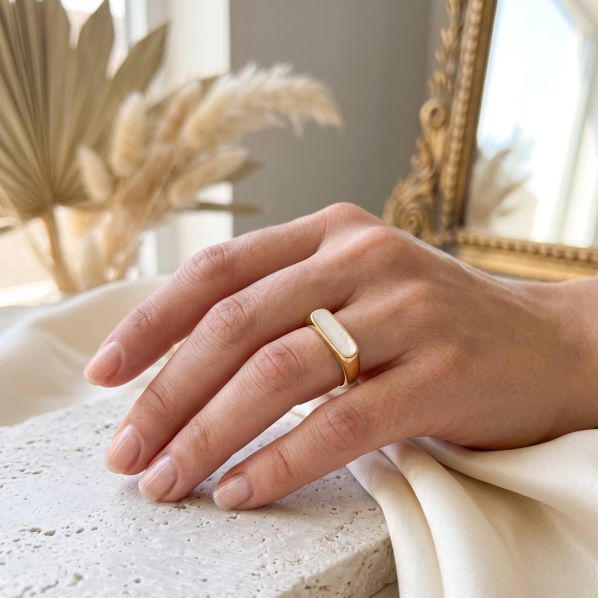 Oro Laminado Stainless Steel High Polish Onyx Signet Ring