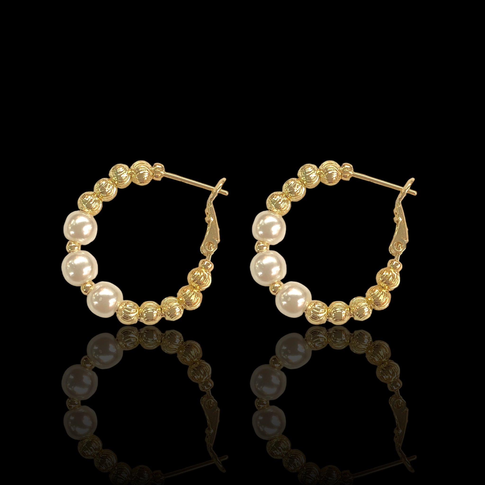 Gold Filled Oro Laminado Beaded Hoop Pearl Earrings