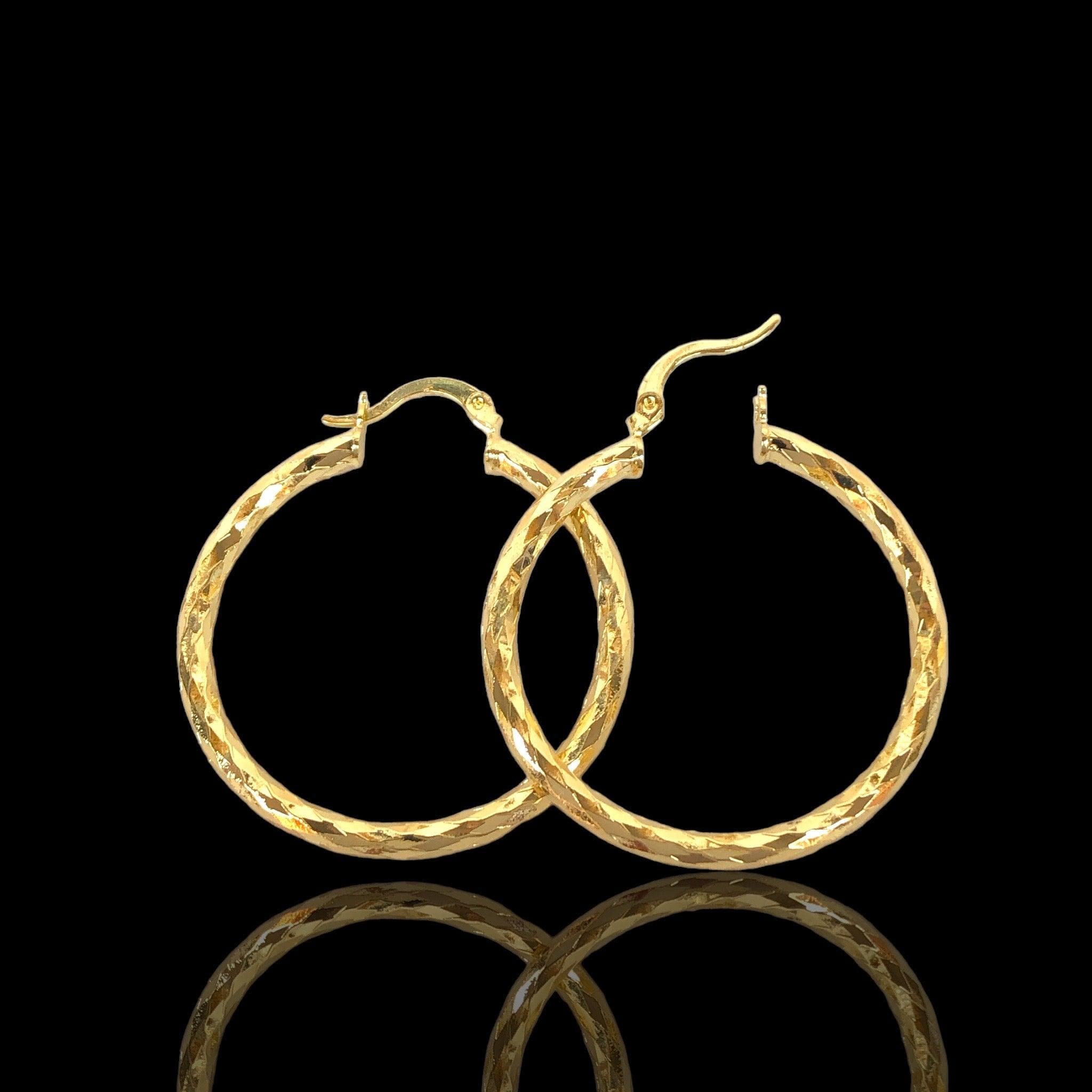 Oro Laminado Gold Filled Diamond Cut Hoop Earrings