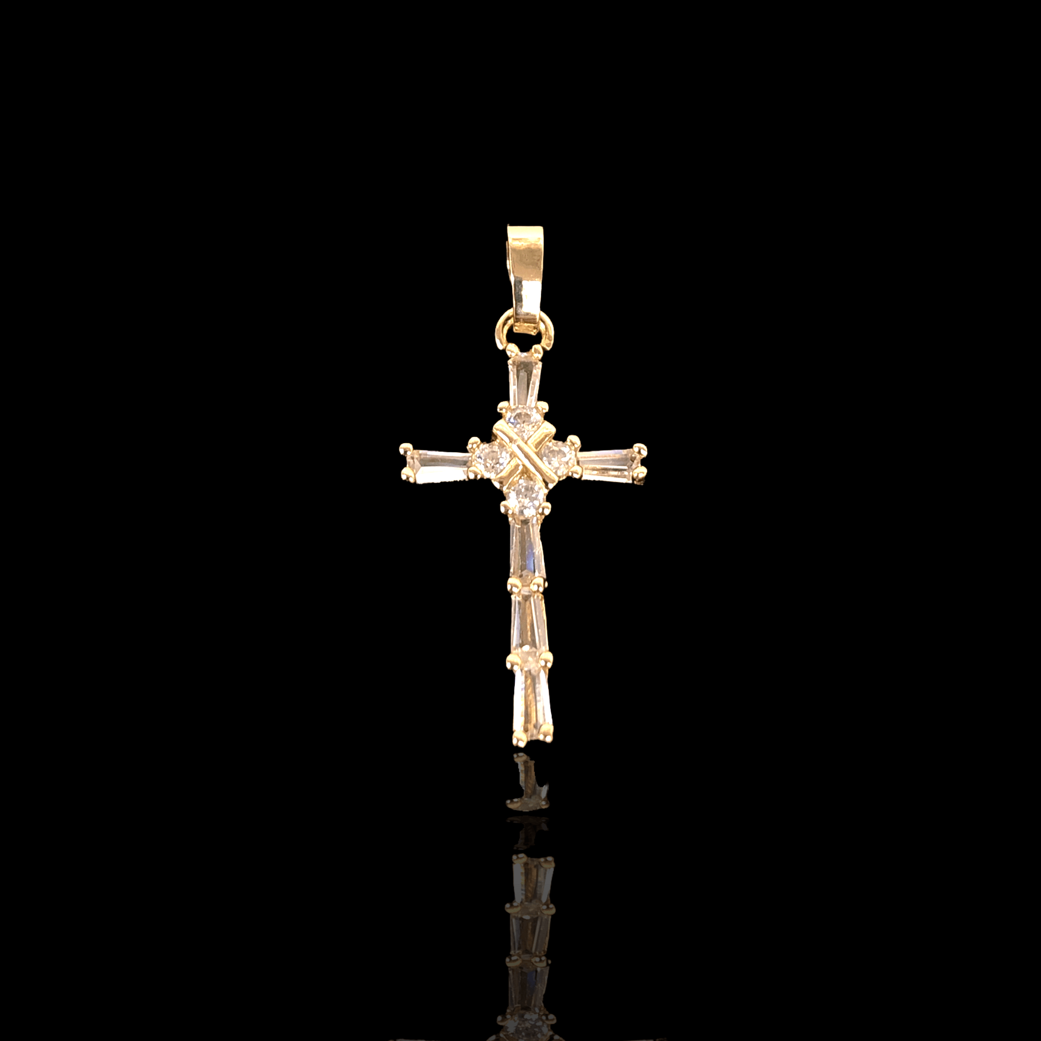 Oro Laminado Gold Filled Dutch Style Royal Cross Pendant